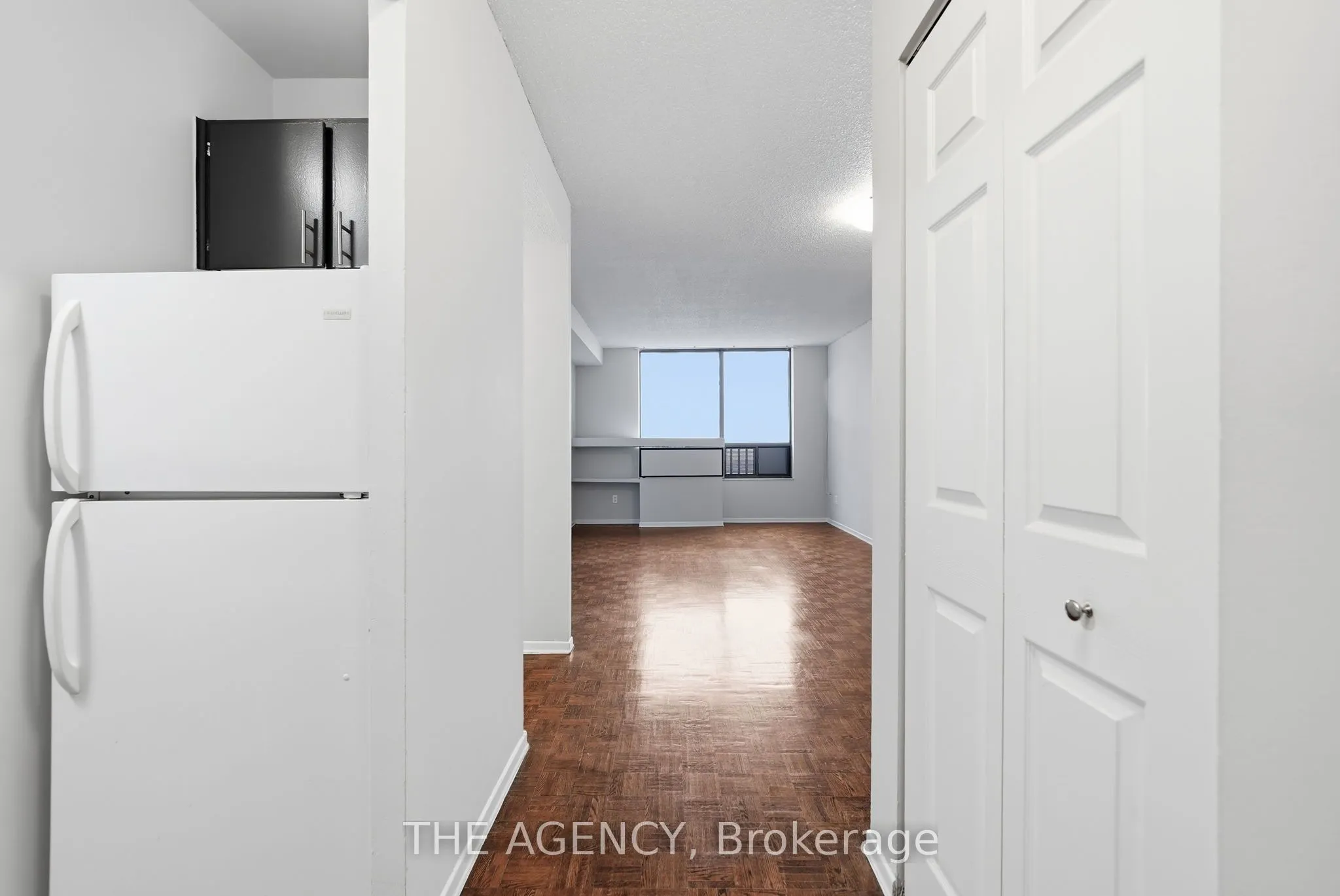 2350 Dundas Street W #2204A