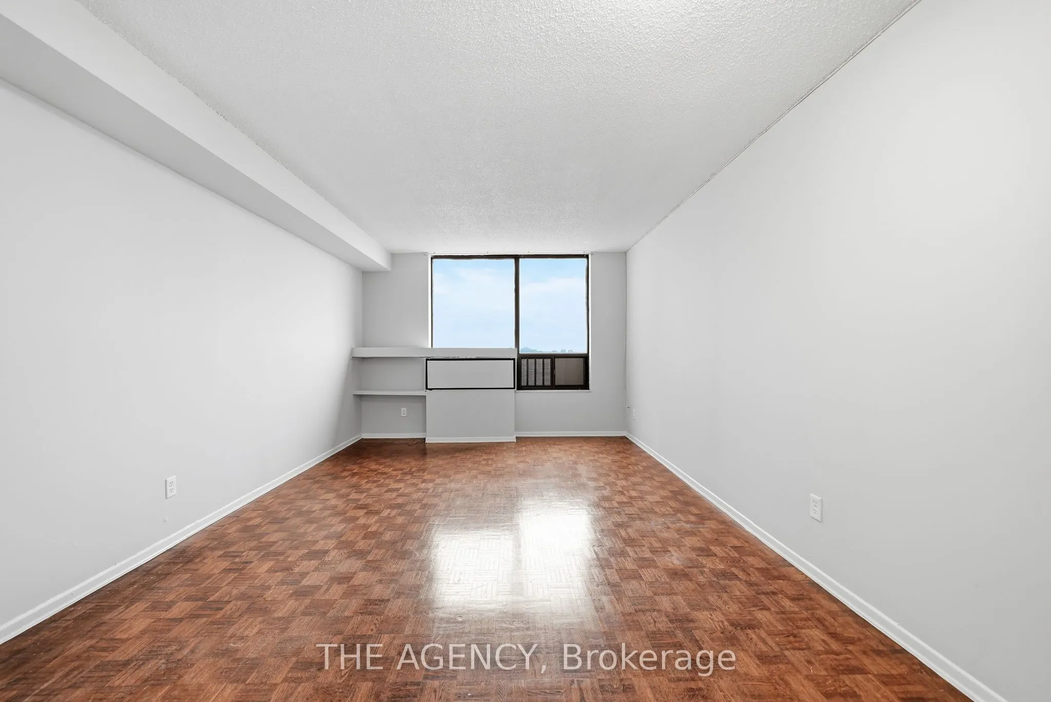2350 Dundas Street W #2204A