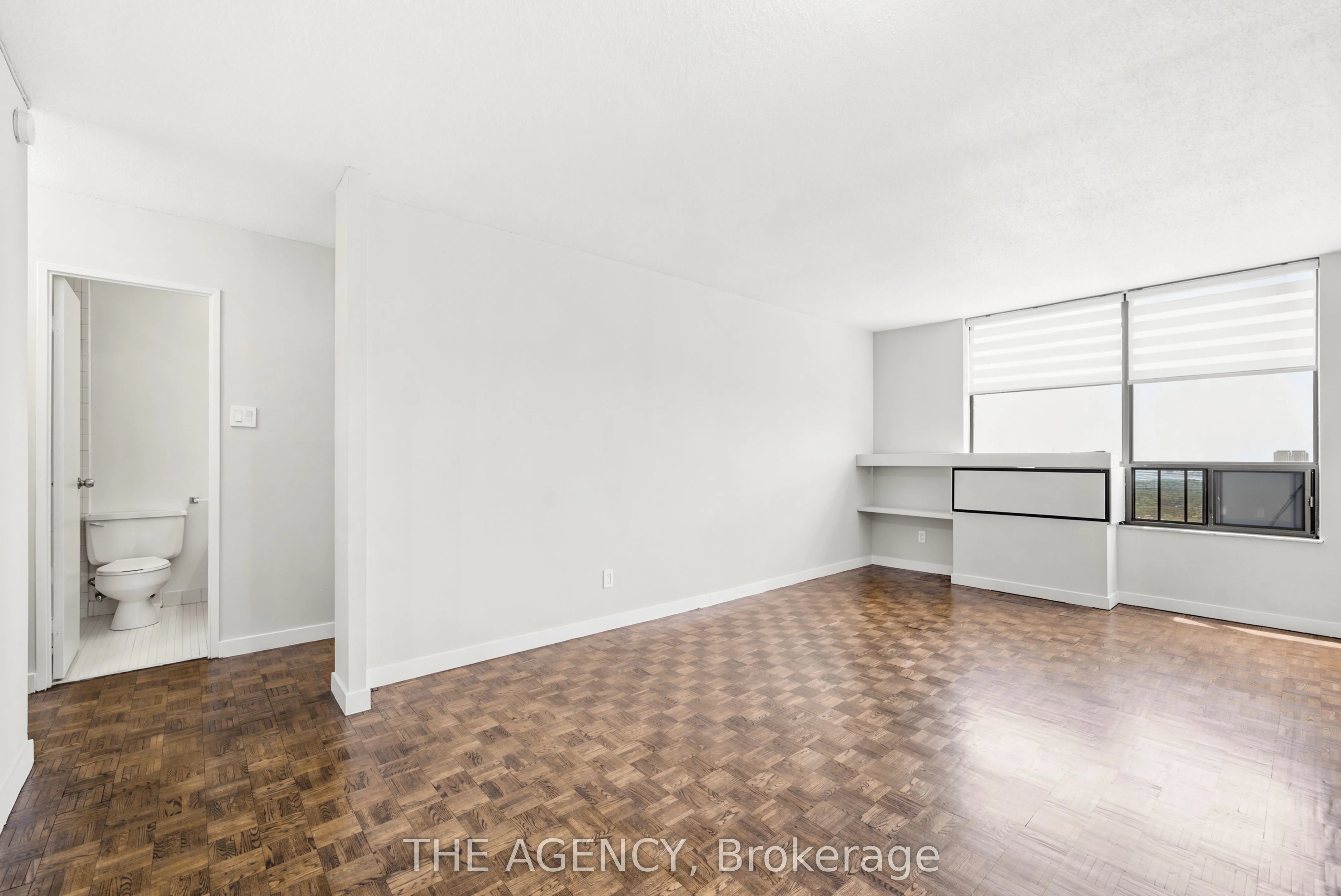 2350 Dundas Street W #2511A