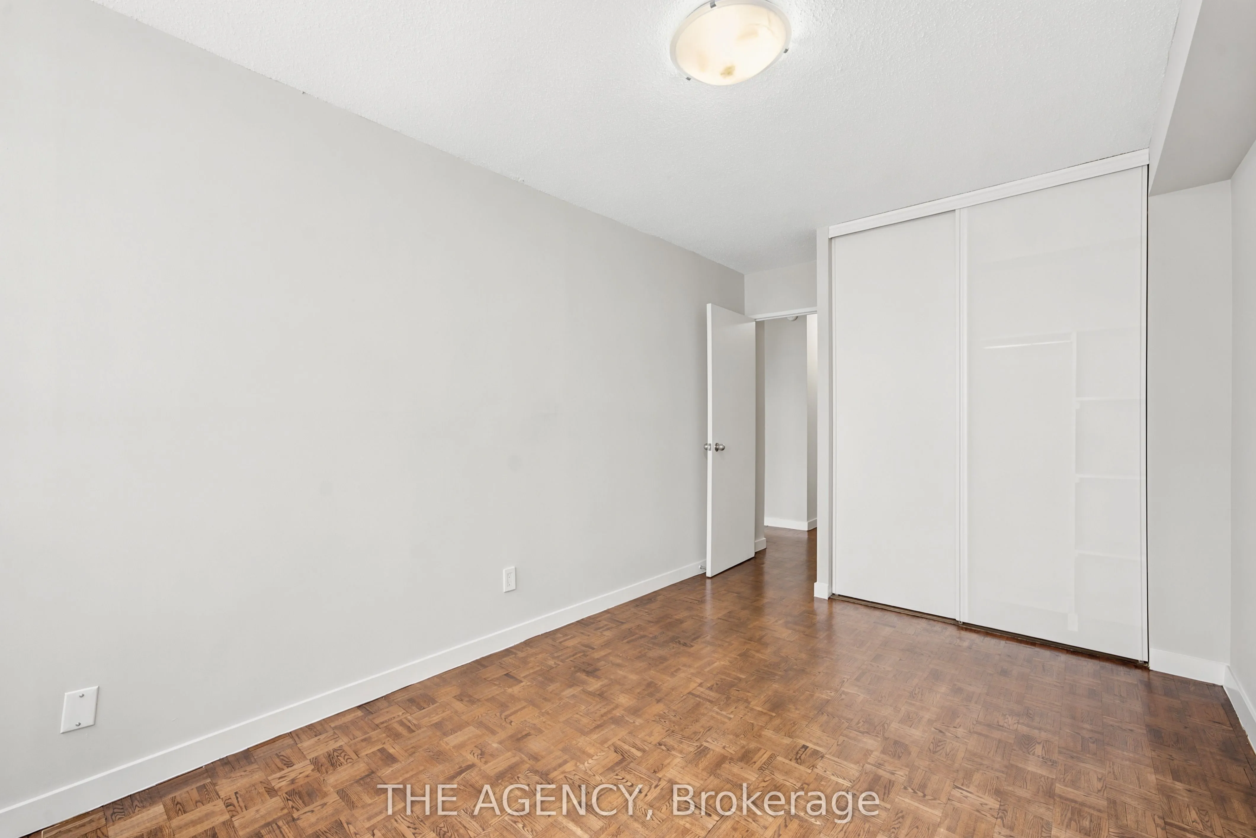 2350 Dundas Street W #2511A