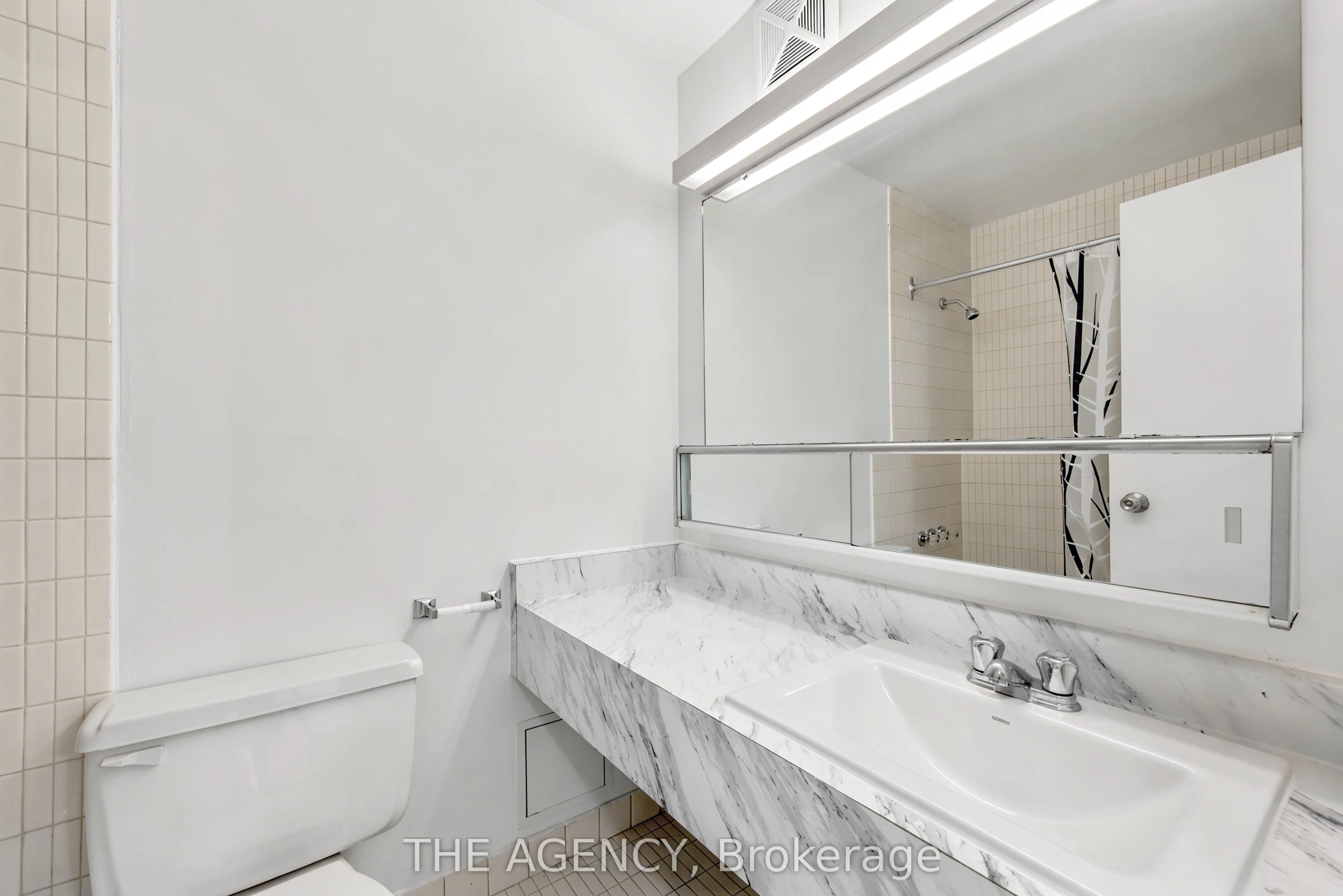 2350 Dundas Street W #2511A