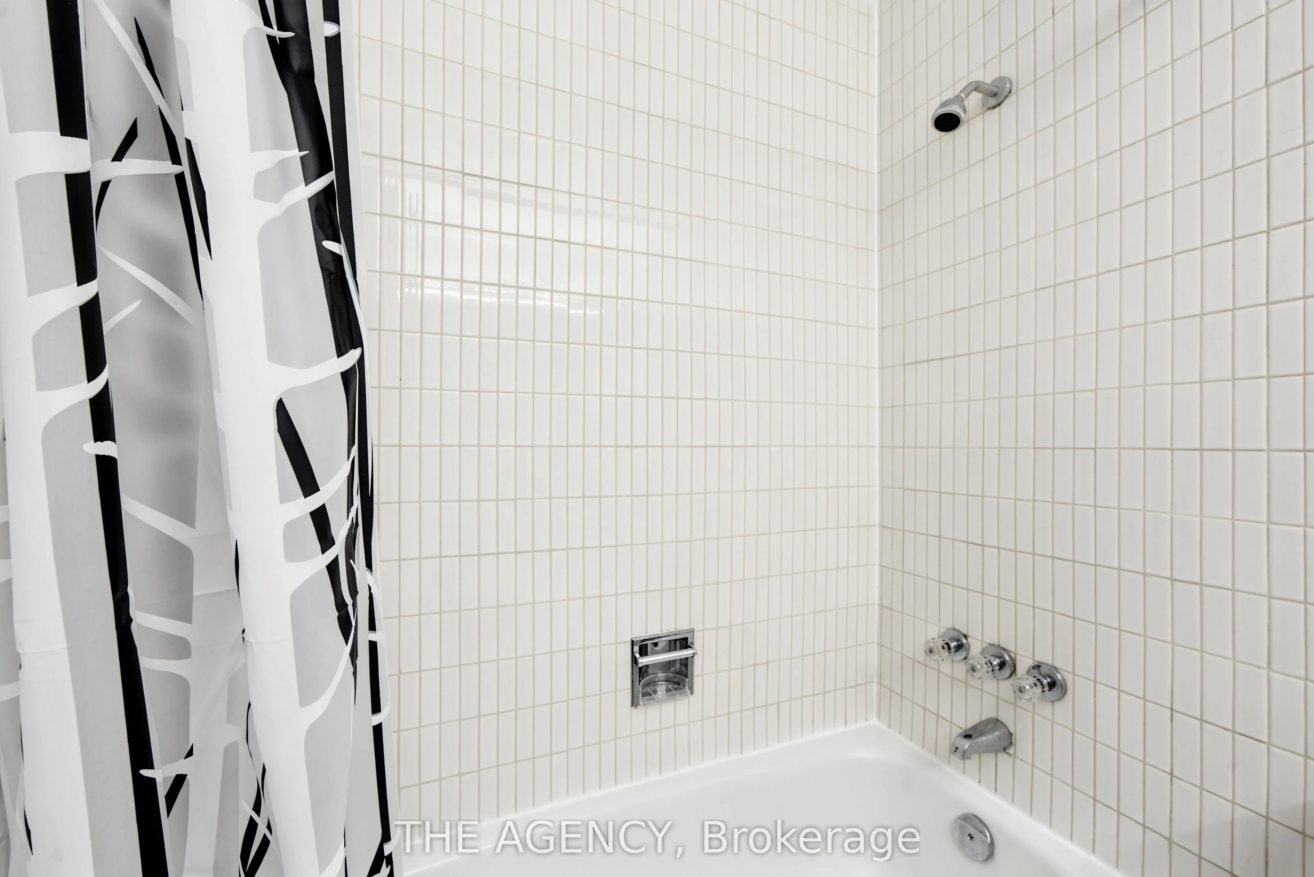 2350 Dundas Street W #2511A