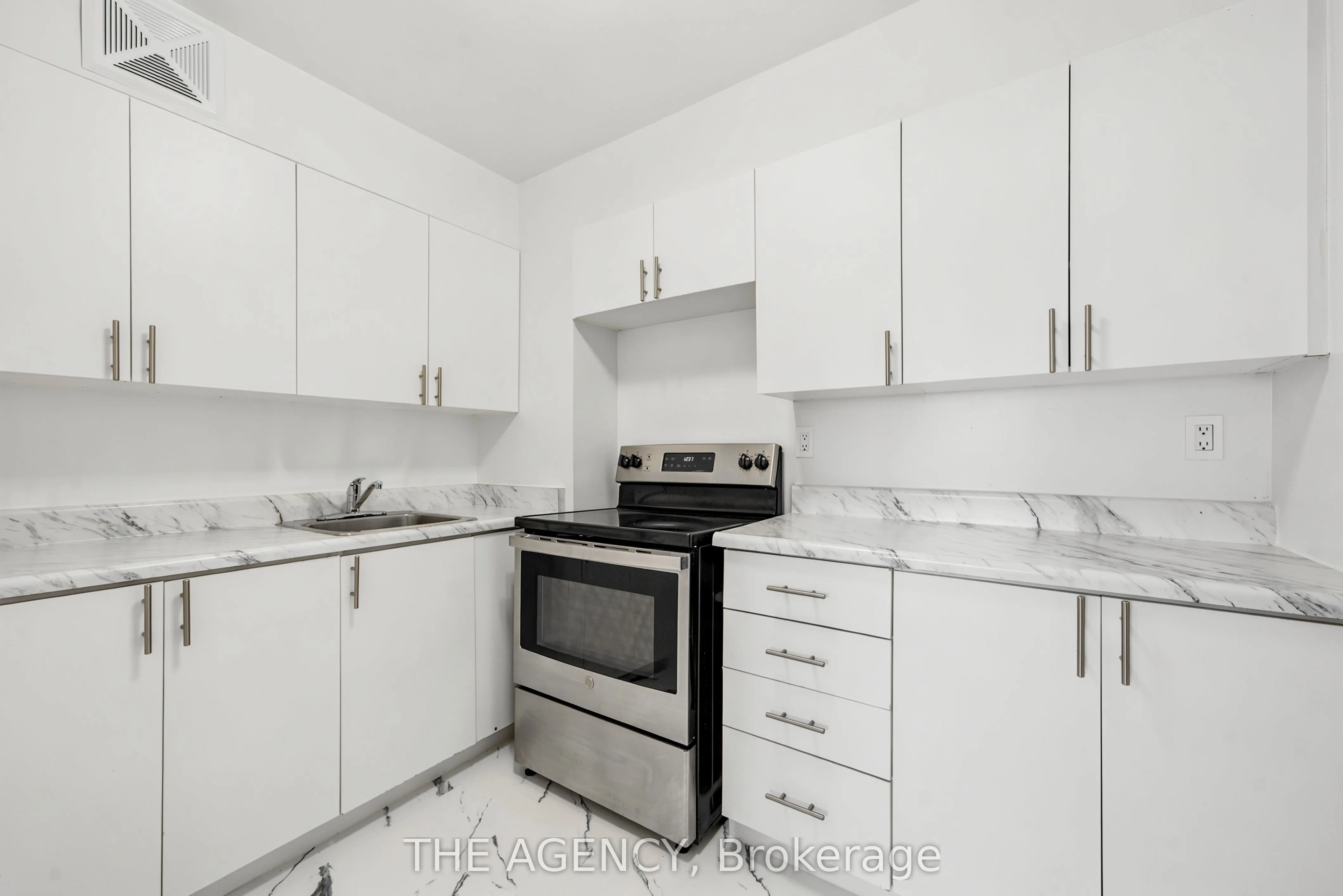 2350 Dundas Street W #2511A