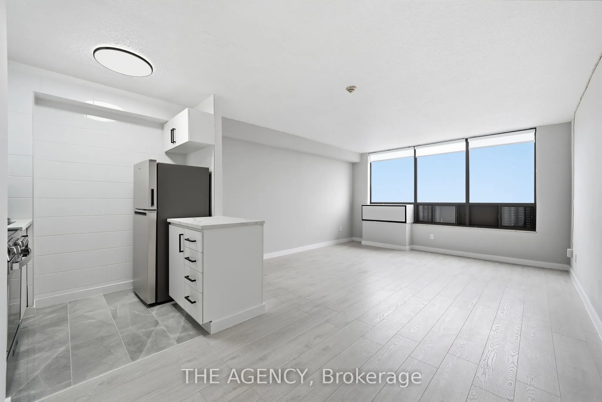 2360 Dundas Street W #2808B