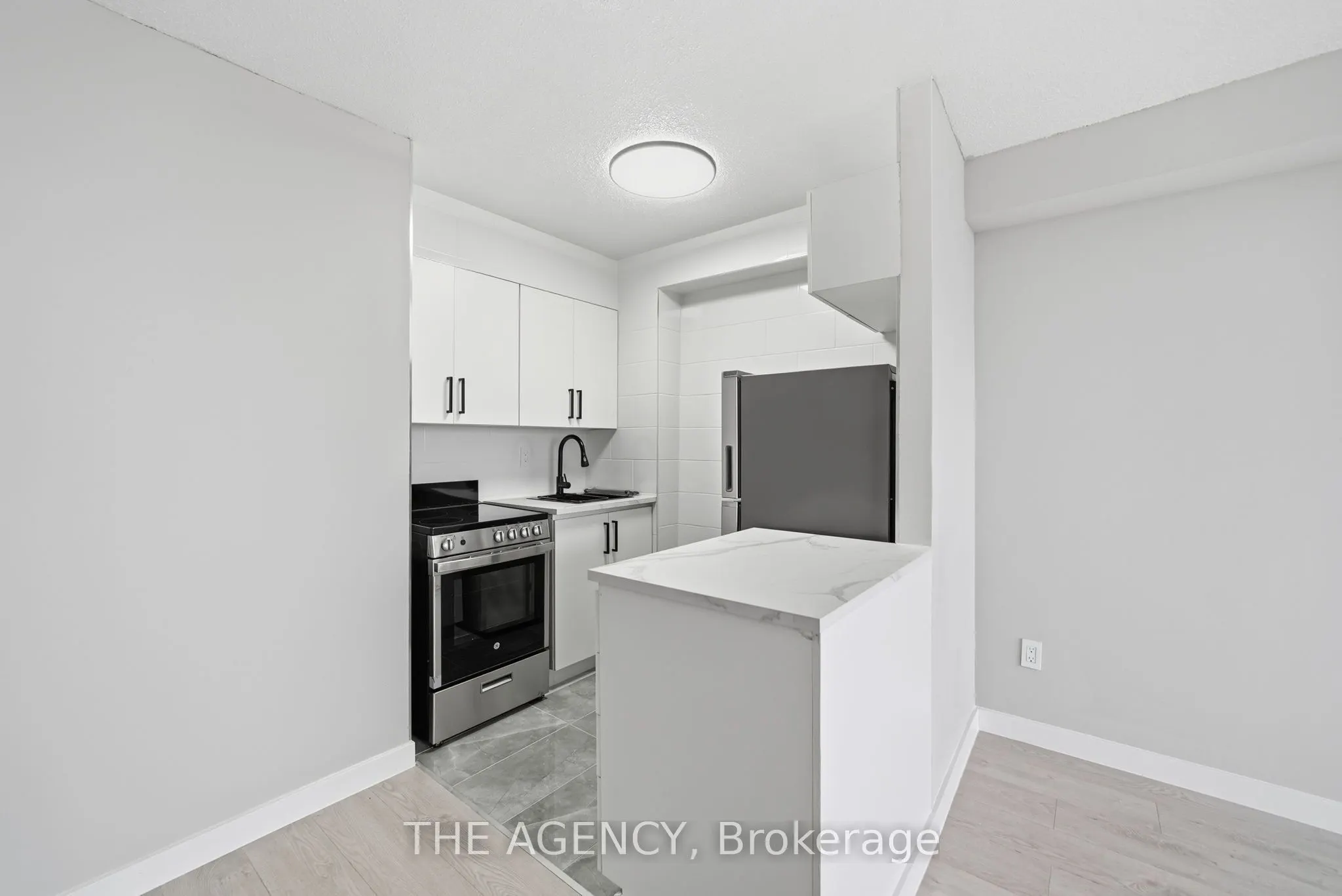 2360 Dundas Street W #2808B