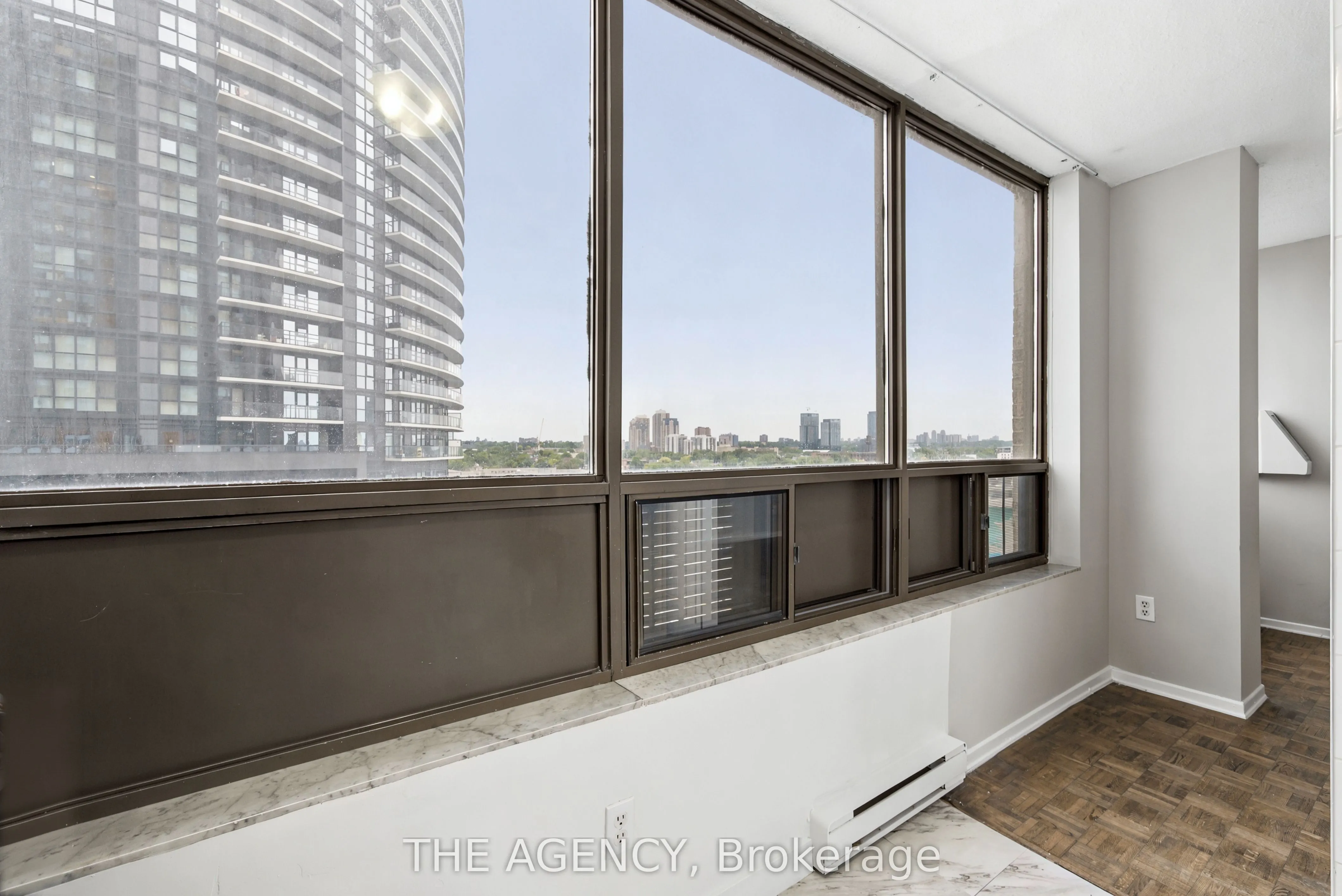 2360 Dundas Street W #1019B