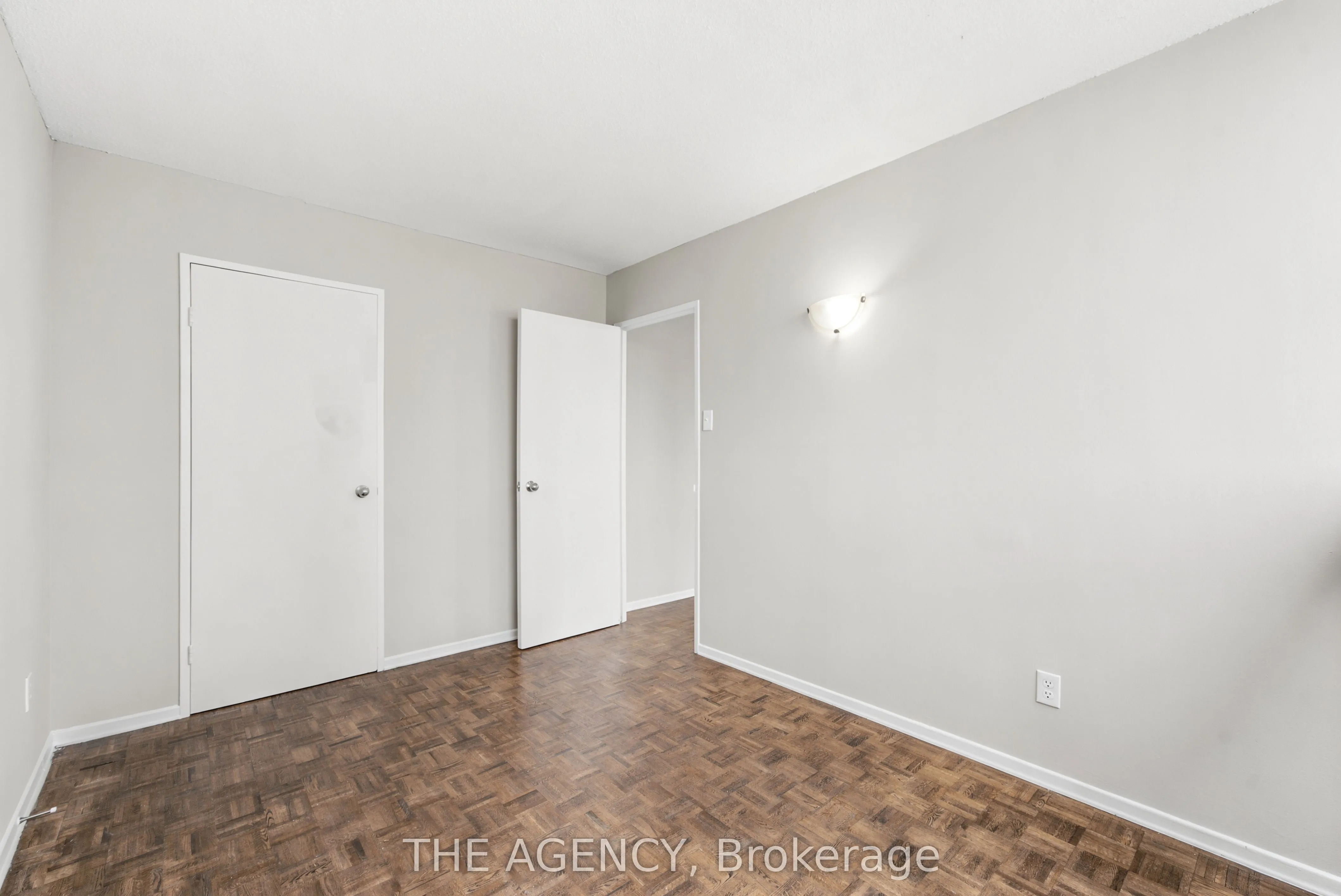 2360 Dundas Street W #1019B