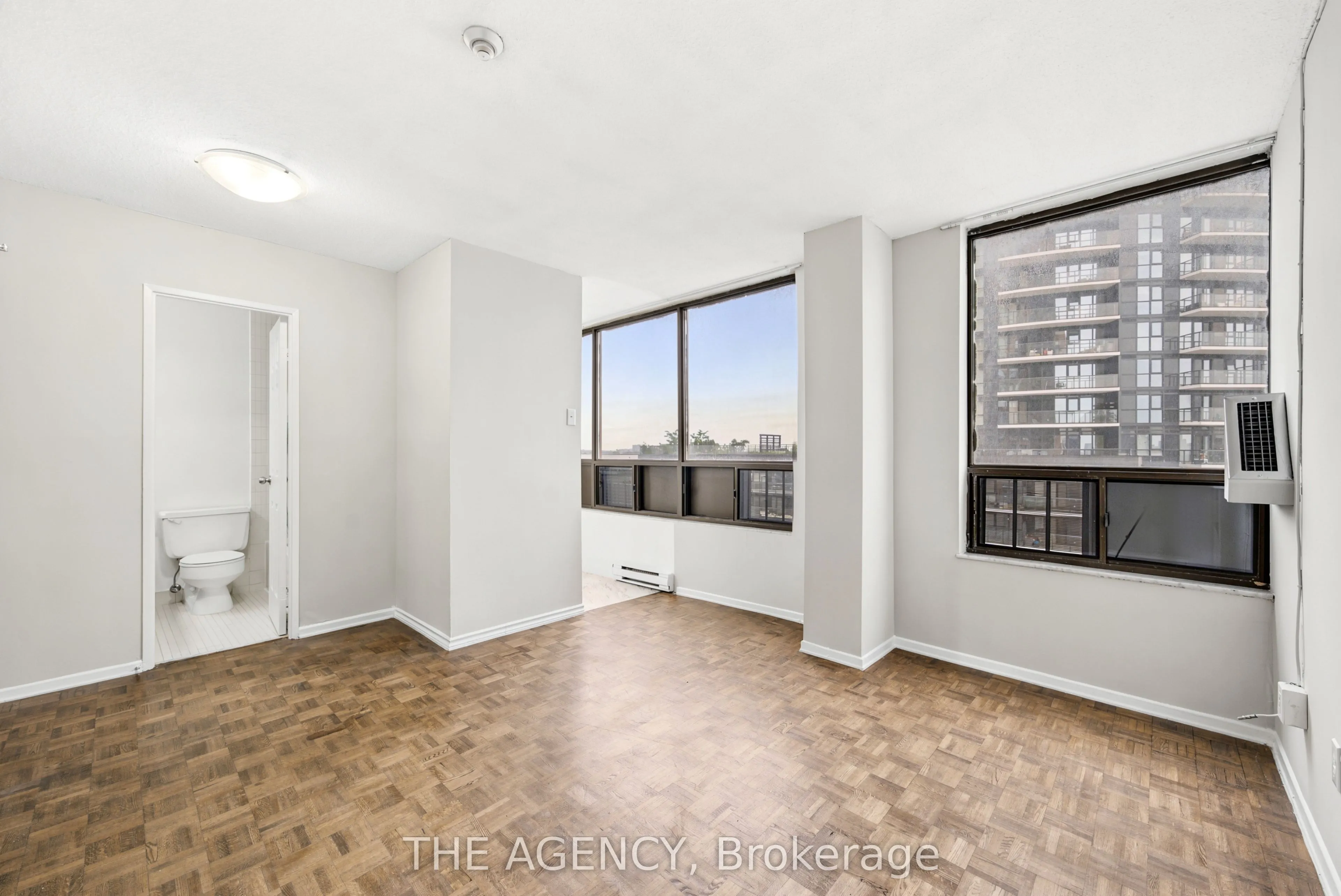 2360 Dundas Street W #1019B