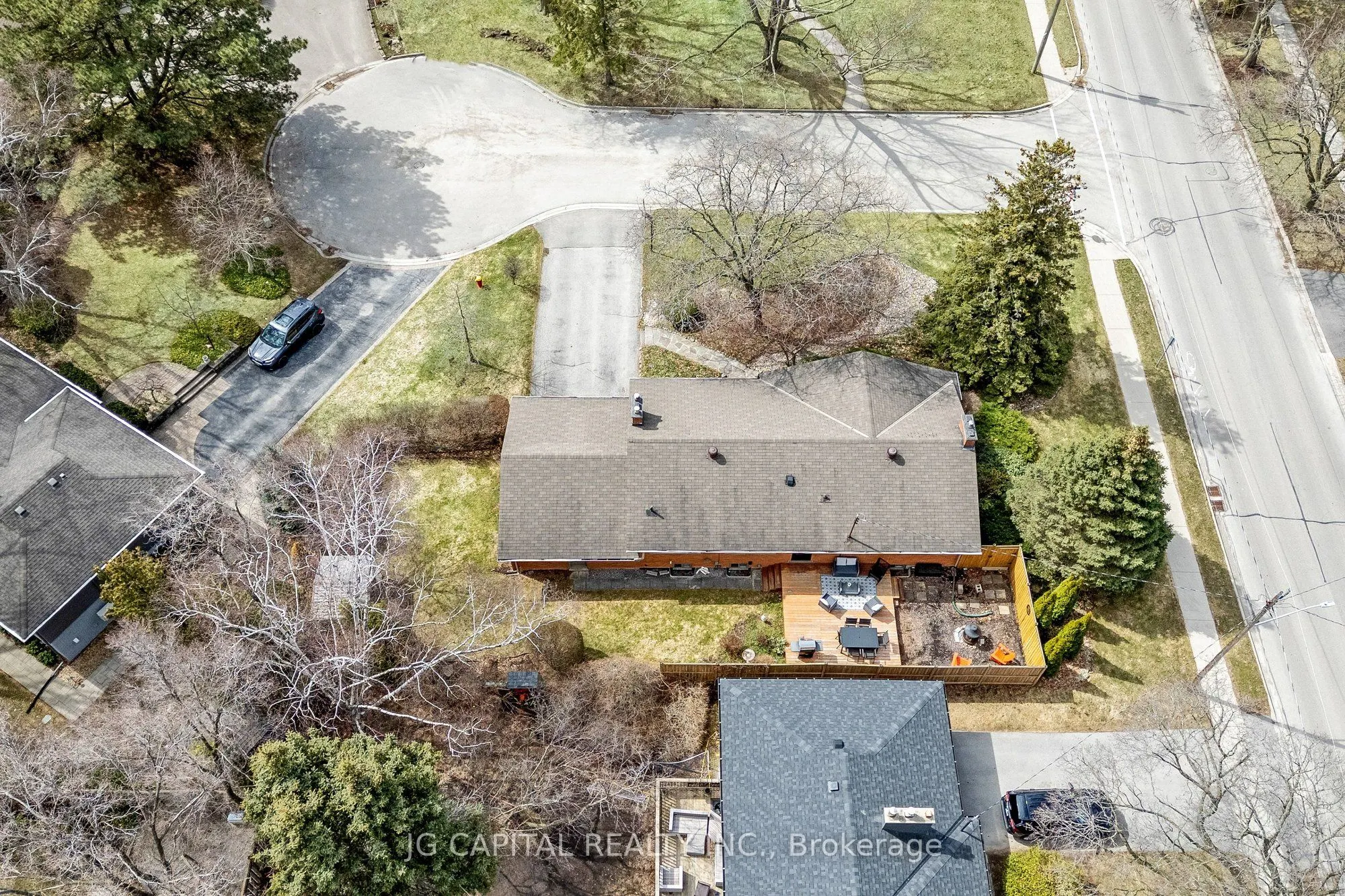 319 South Court