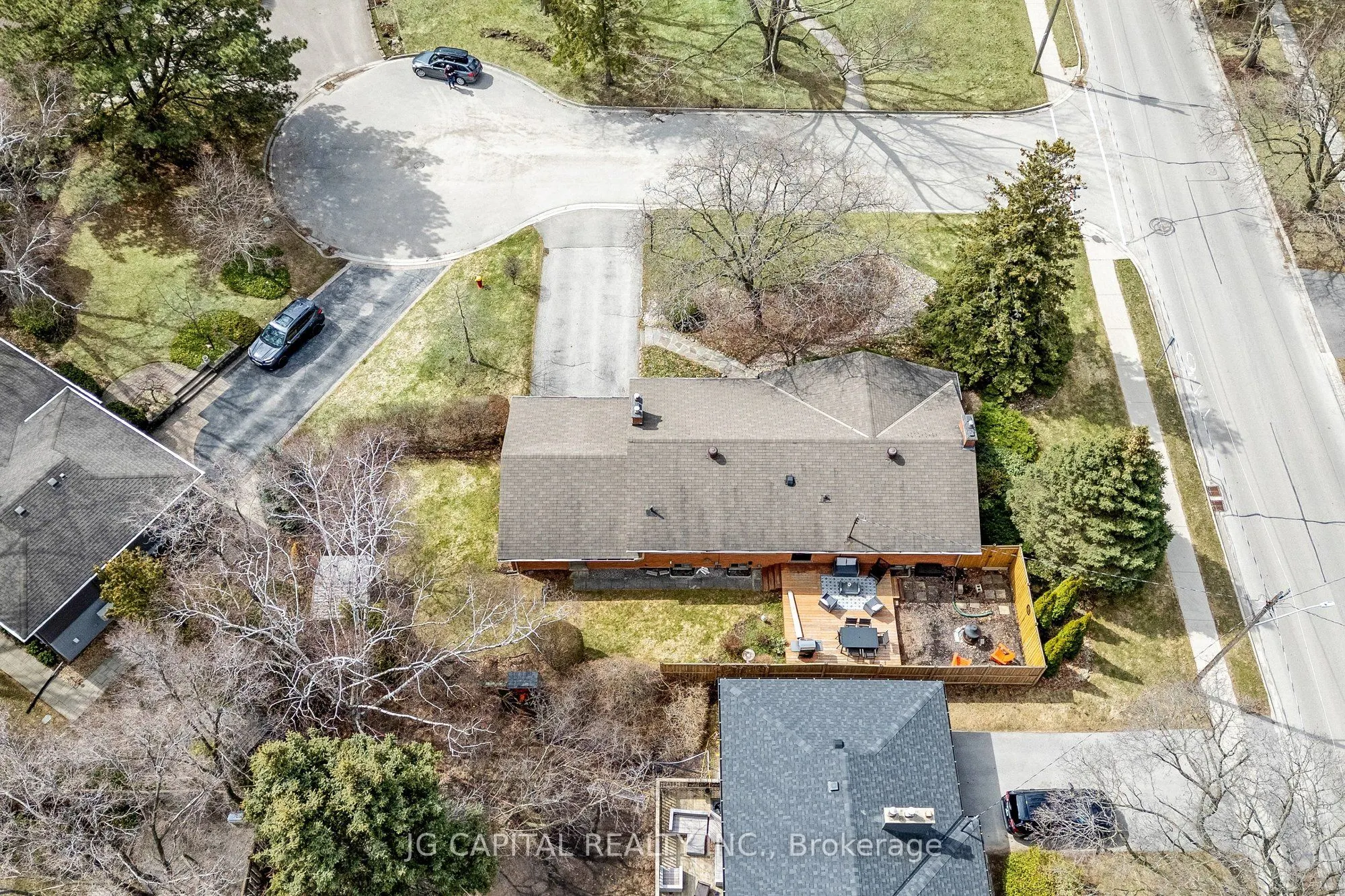 319 South Court