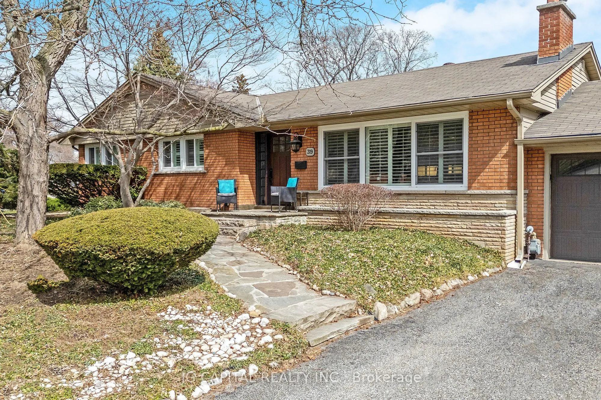 319 South Court
