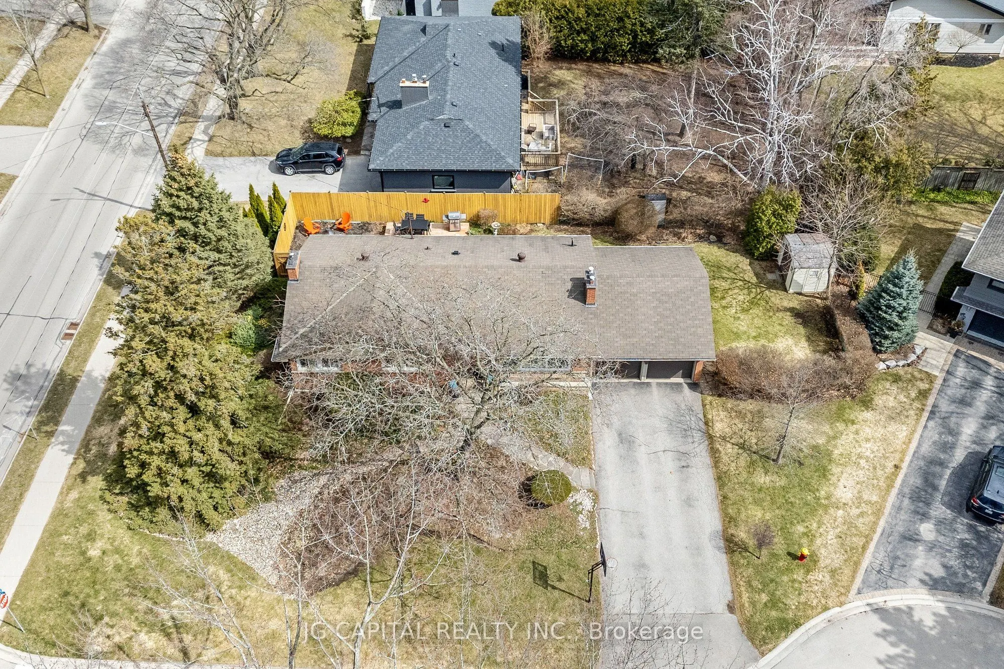 319 South Court