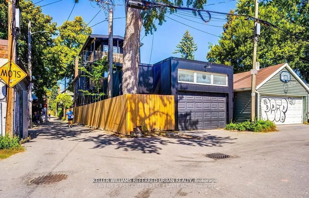 165 Roncesvalles Avenue