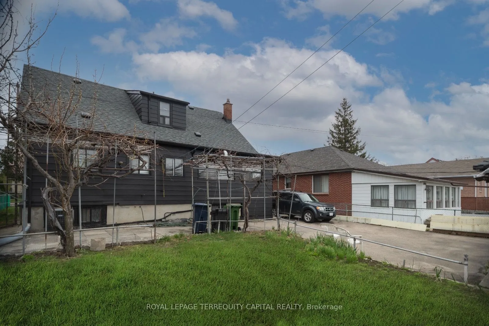 1010 Caledonia Road #Upper