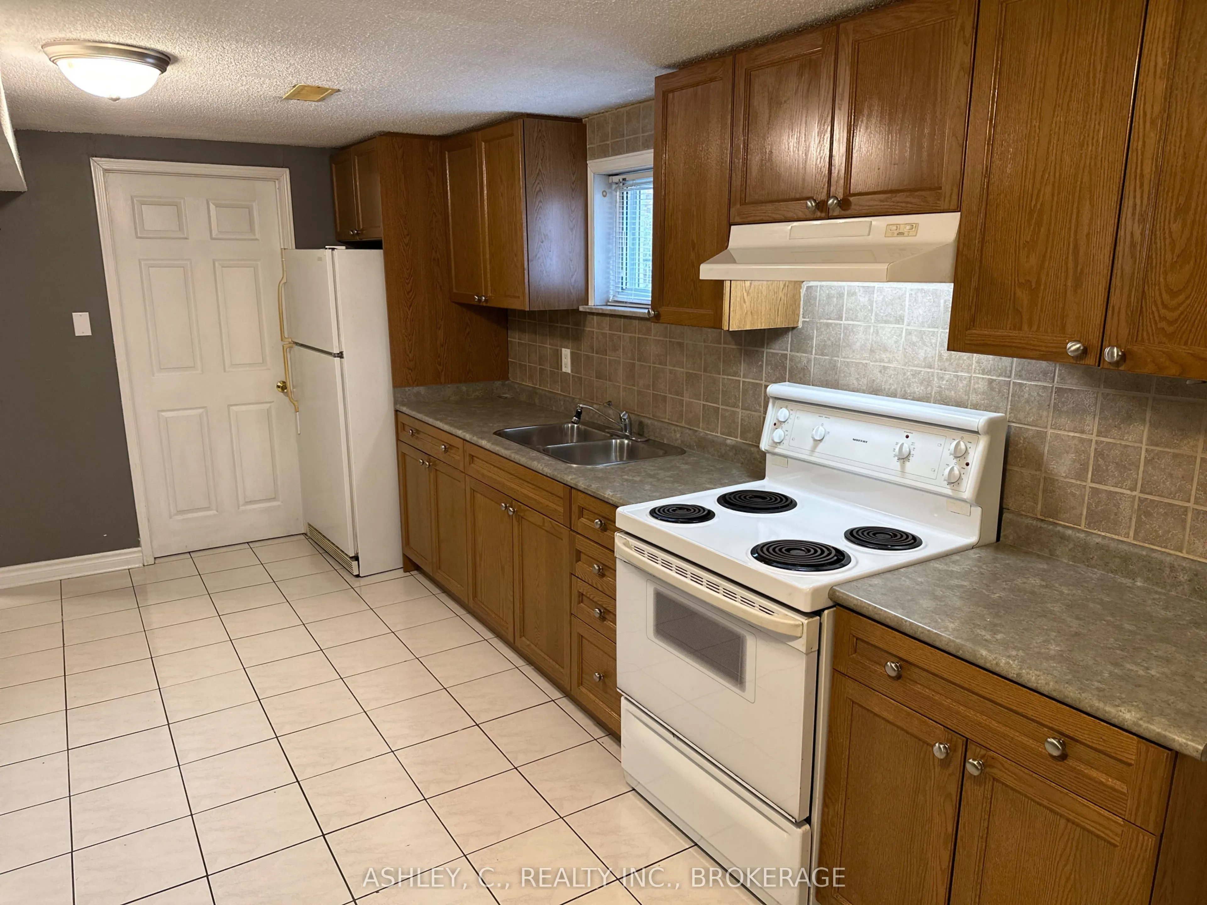 2546 Palisander Avenue #BSMT
