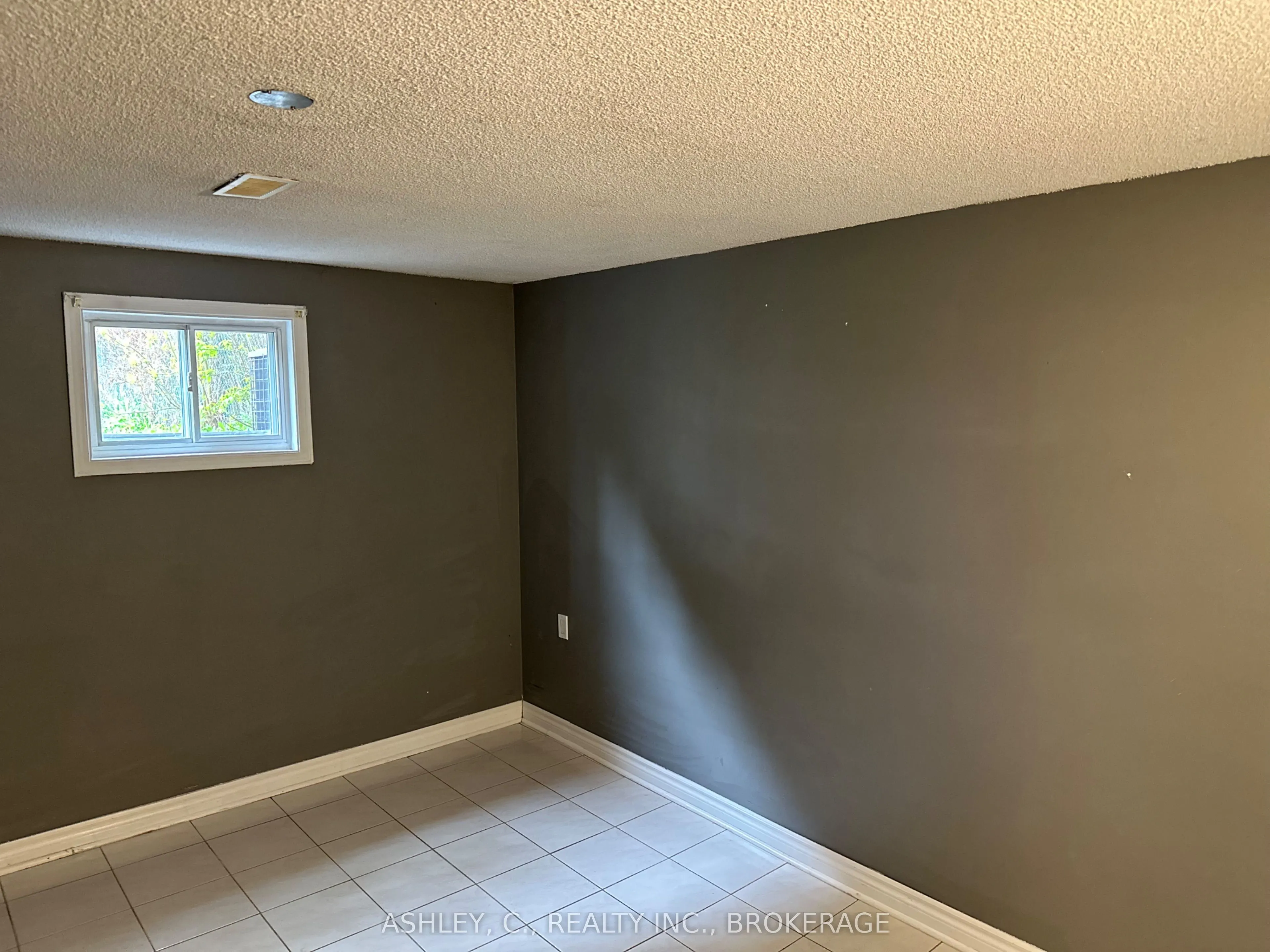2546 Palisander Avenue #BSMT