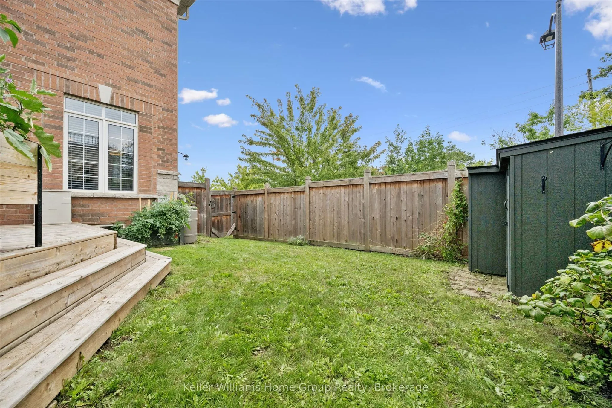 61 Ridgegate Crescent