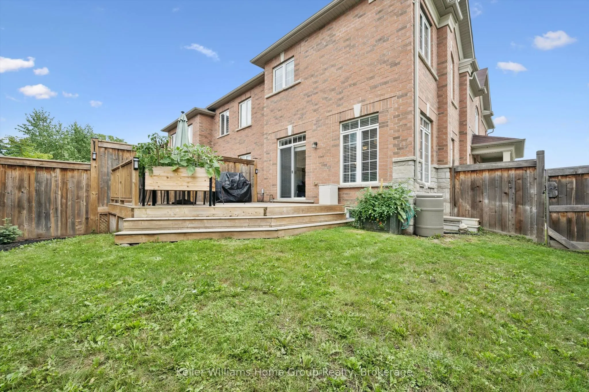 61 Ridgegate Crescent