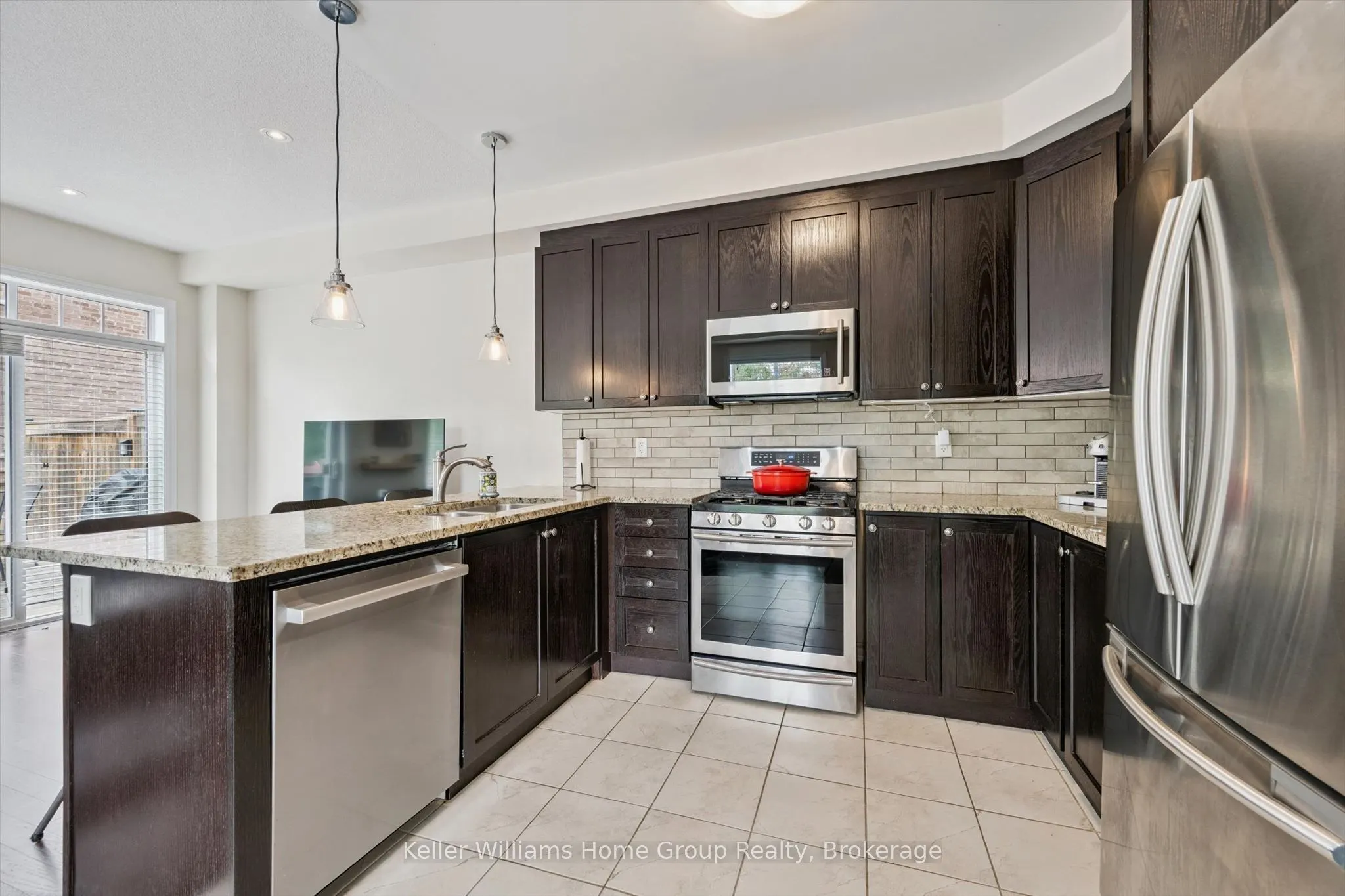 61 Ridgegate Crescent