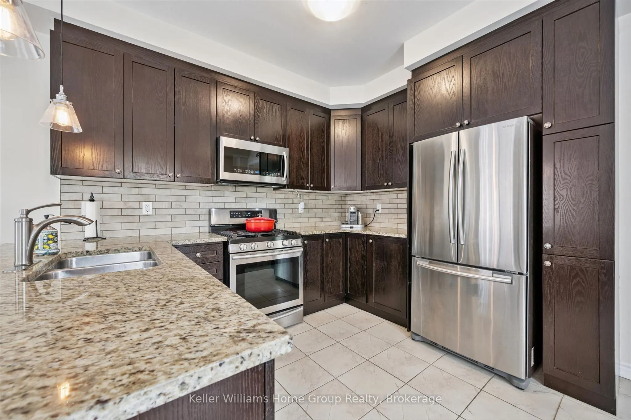 61 Ridgegate Crescent