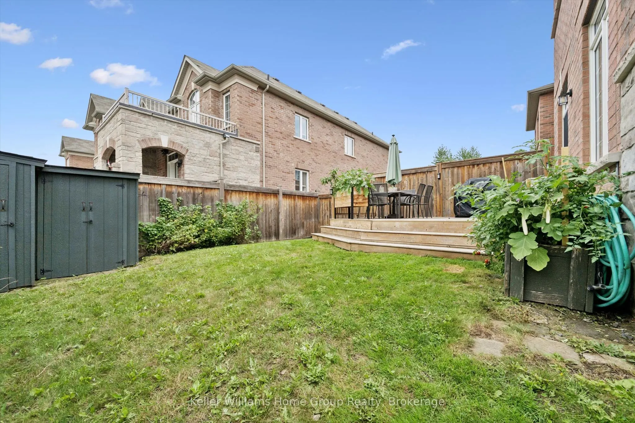 61 Ridgegate Crescent