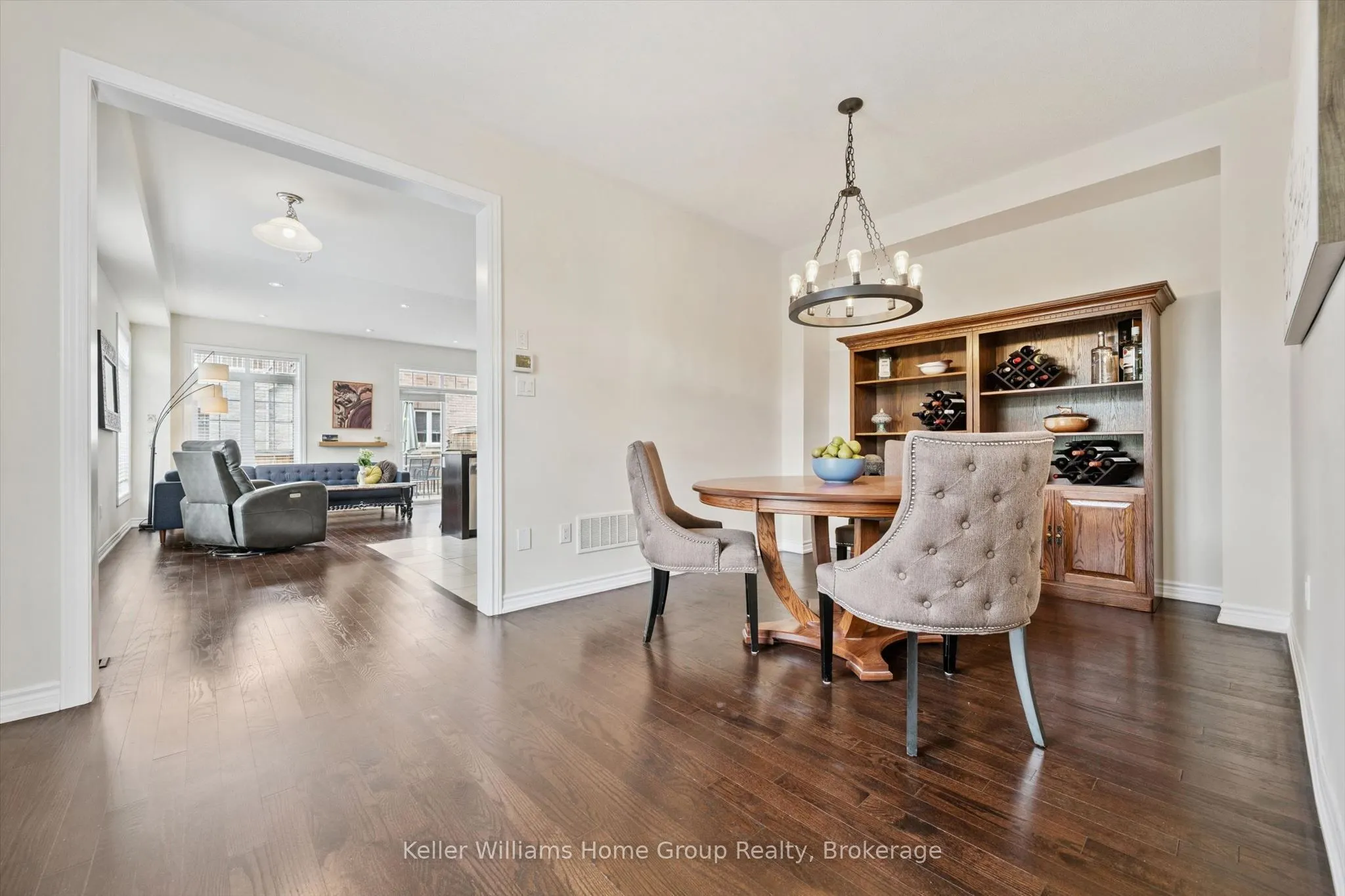 61 Ridgegate Crescent