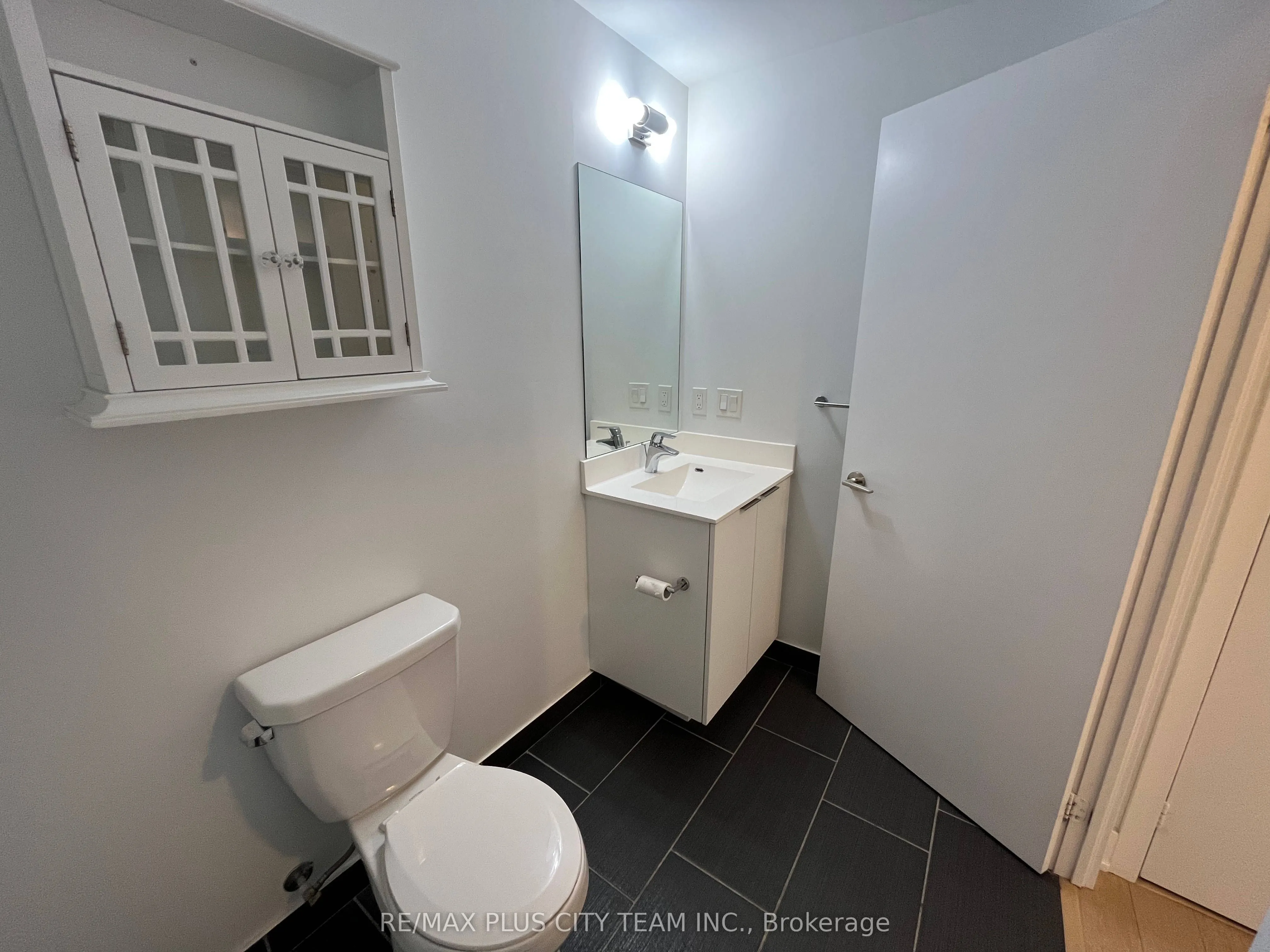 20 Shore Breeze Drive #2603