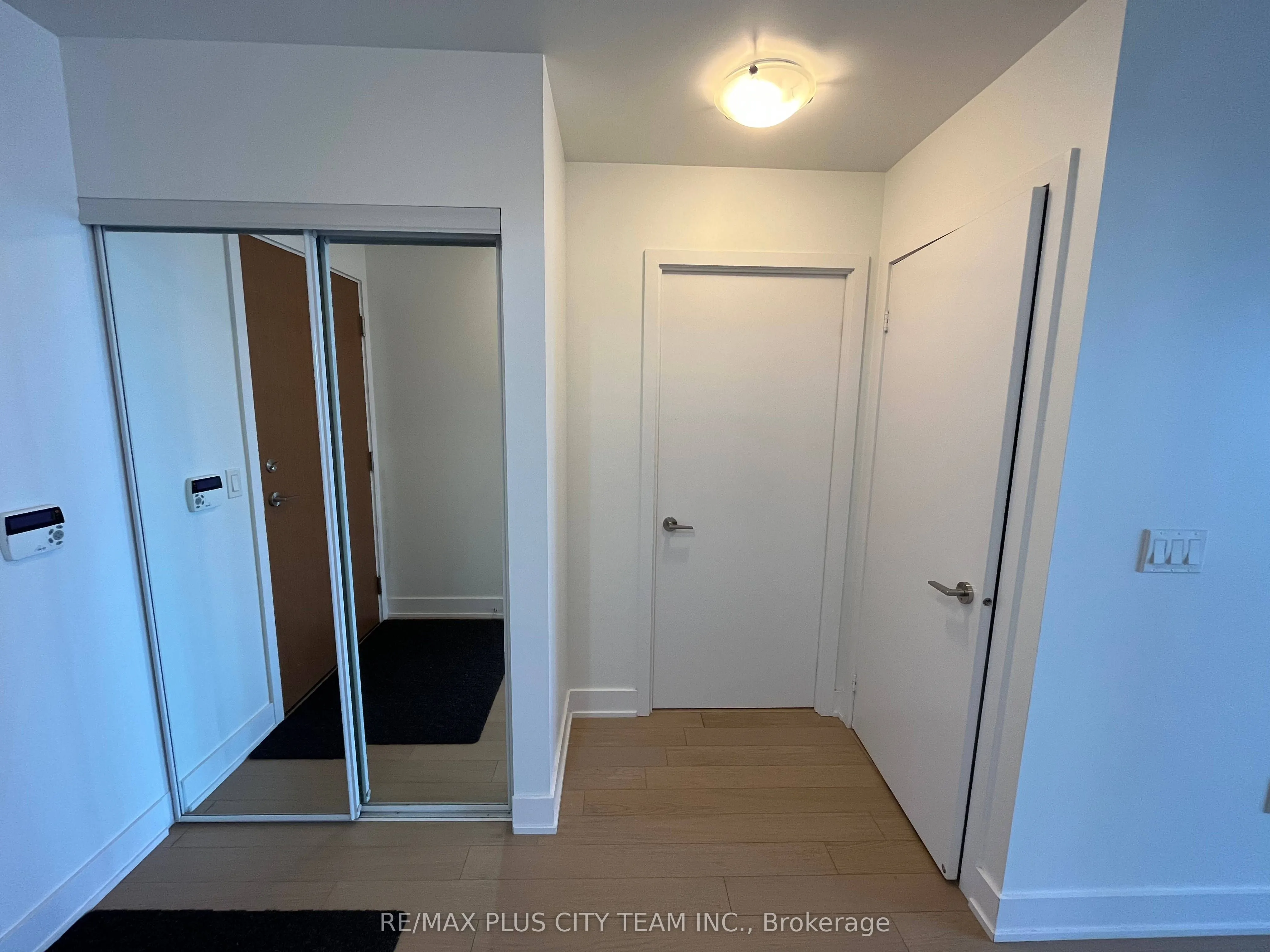 20 Shore Breeze Drive #2603