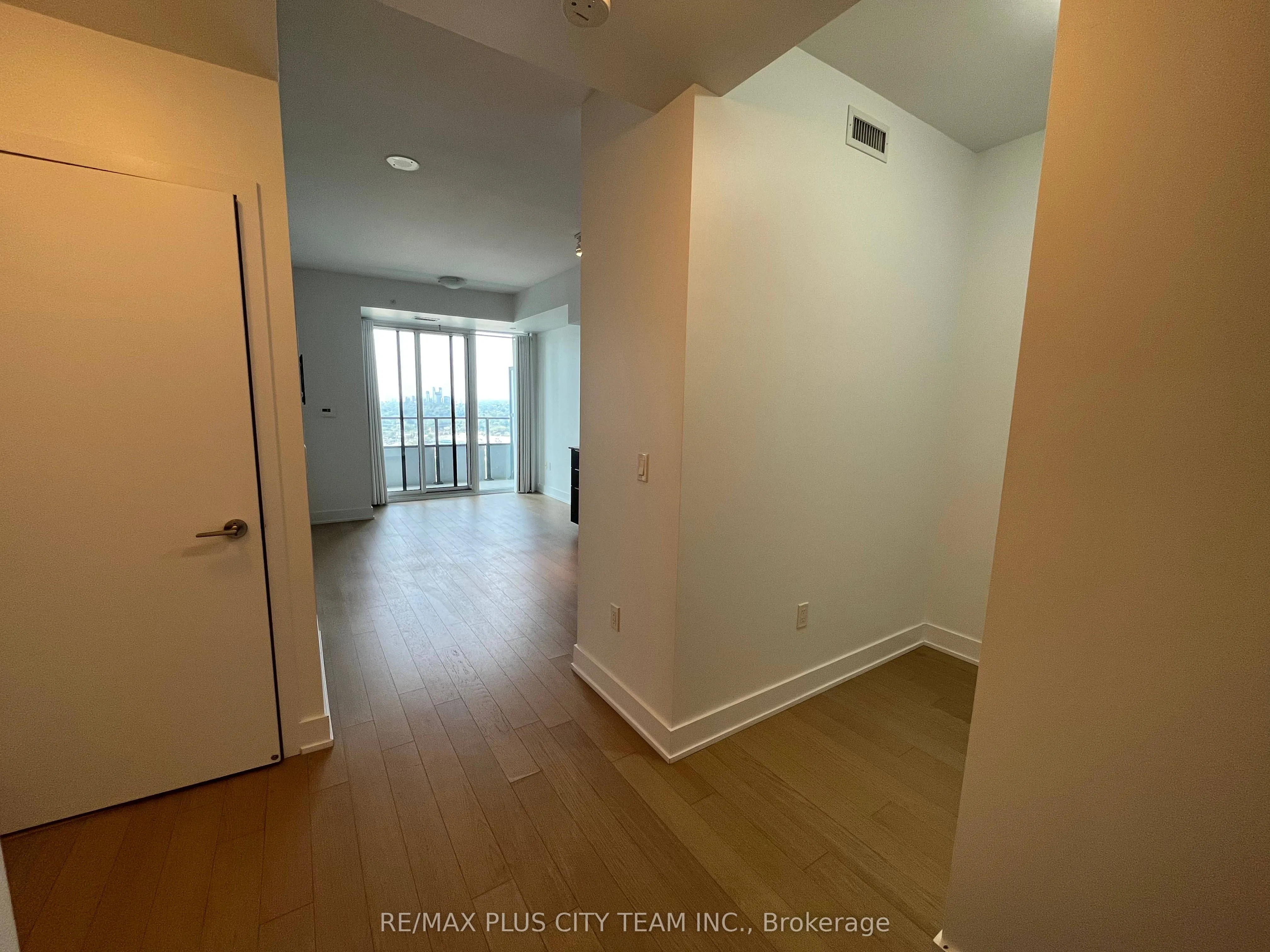 20 Shore Breeze Drive #2603