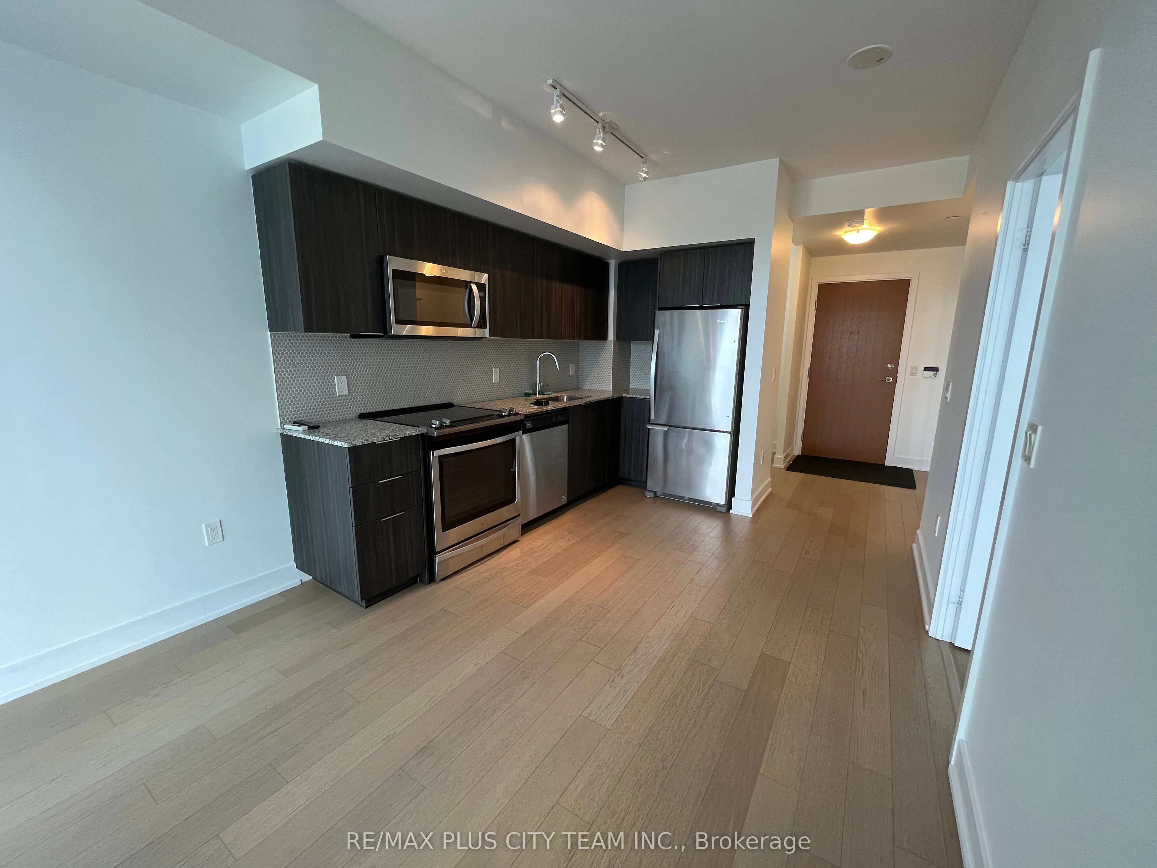 20 Shore Breeze Drive #2603