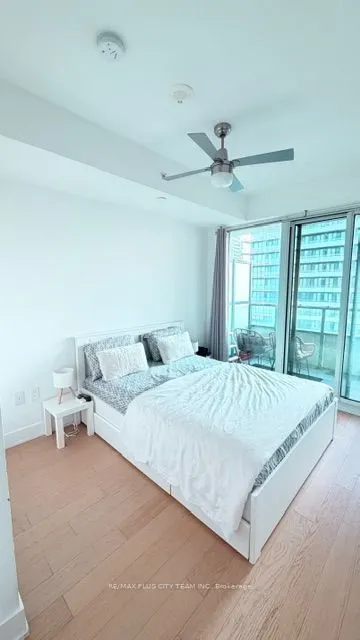 20 Shore Breeze Drive #2603