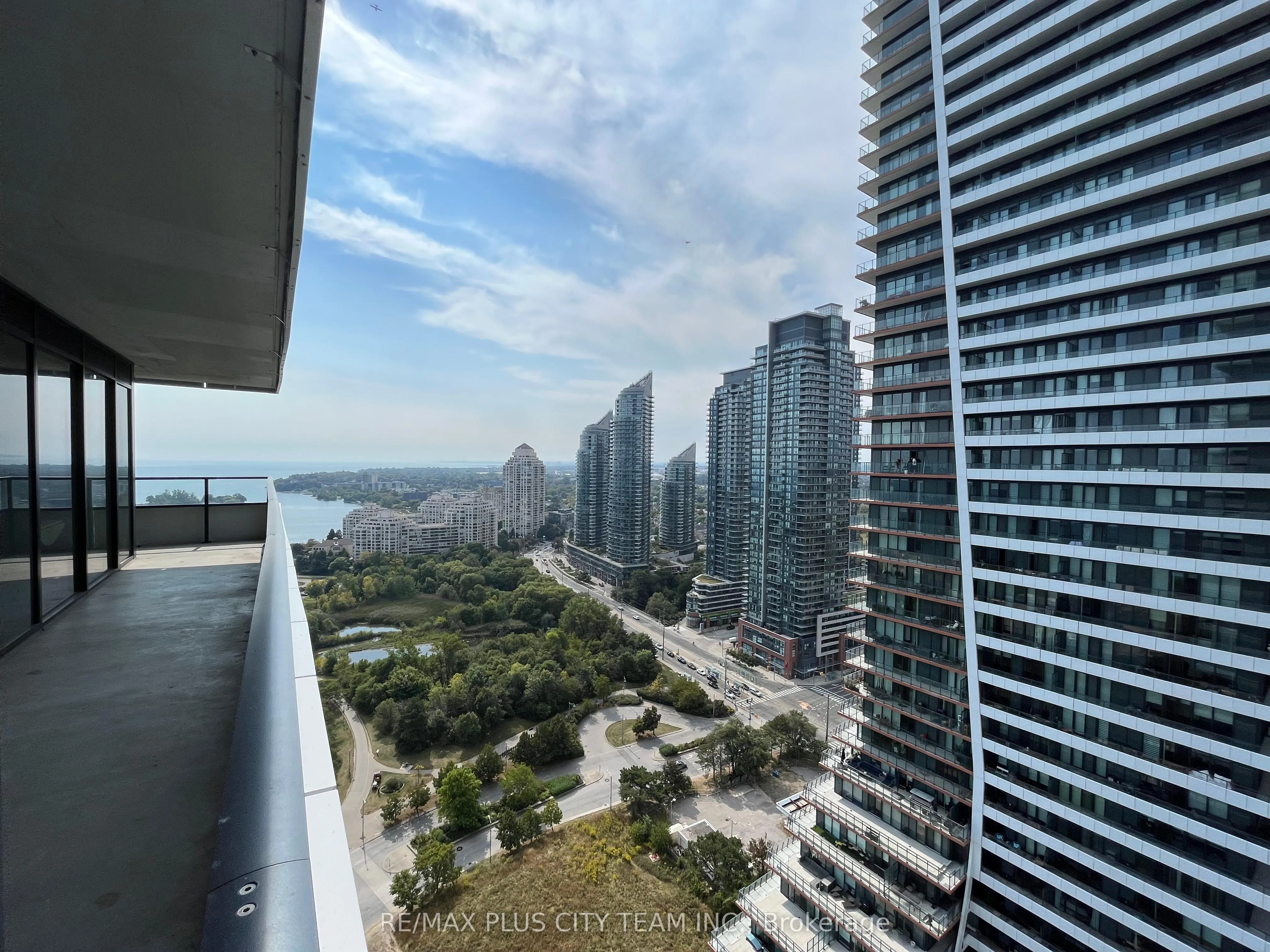 20 Shore Breeze Drive #2603