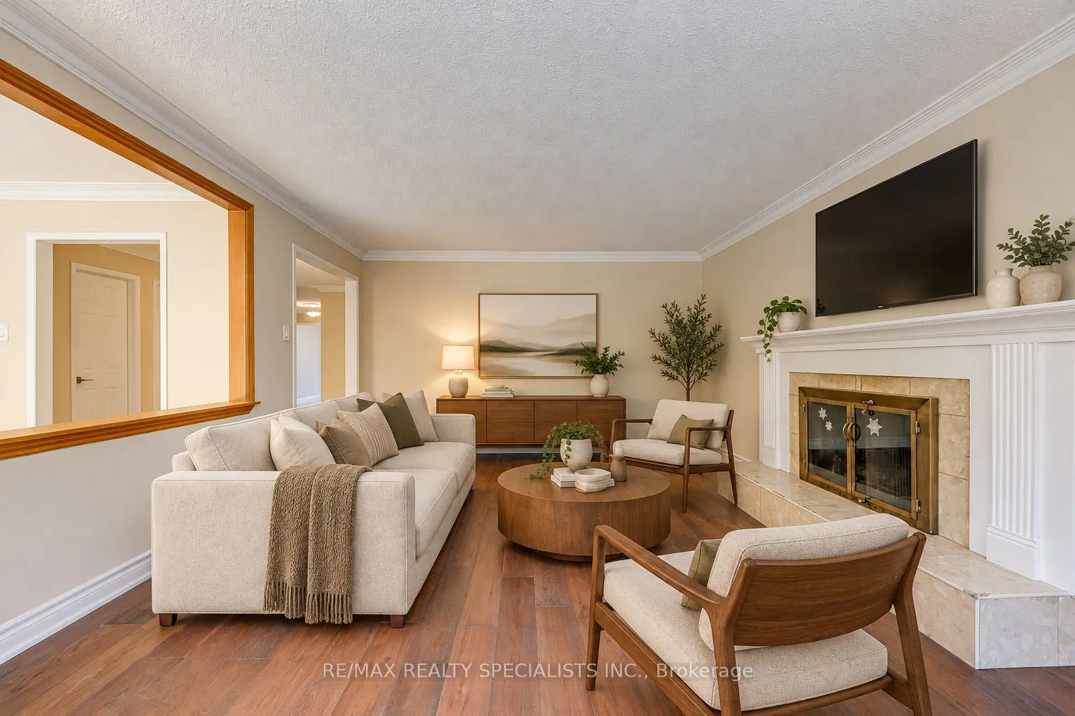 102 Sunforest Drive