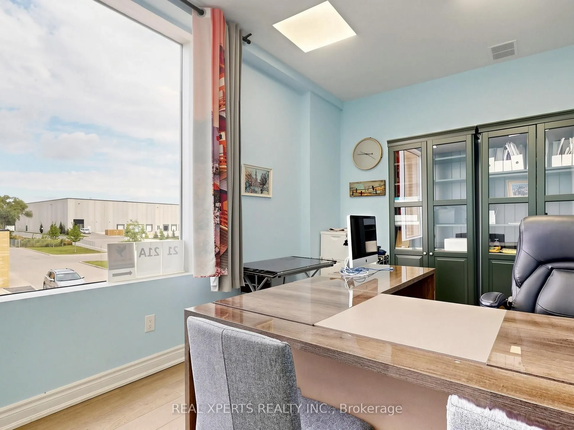 1235 Queensway E #21A