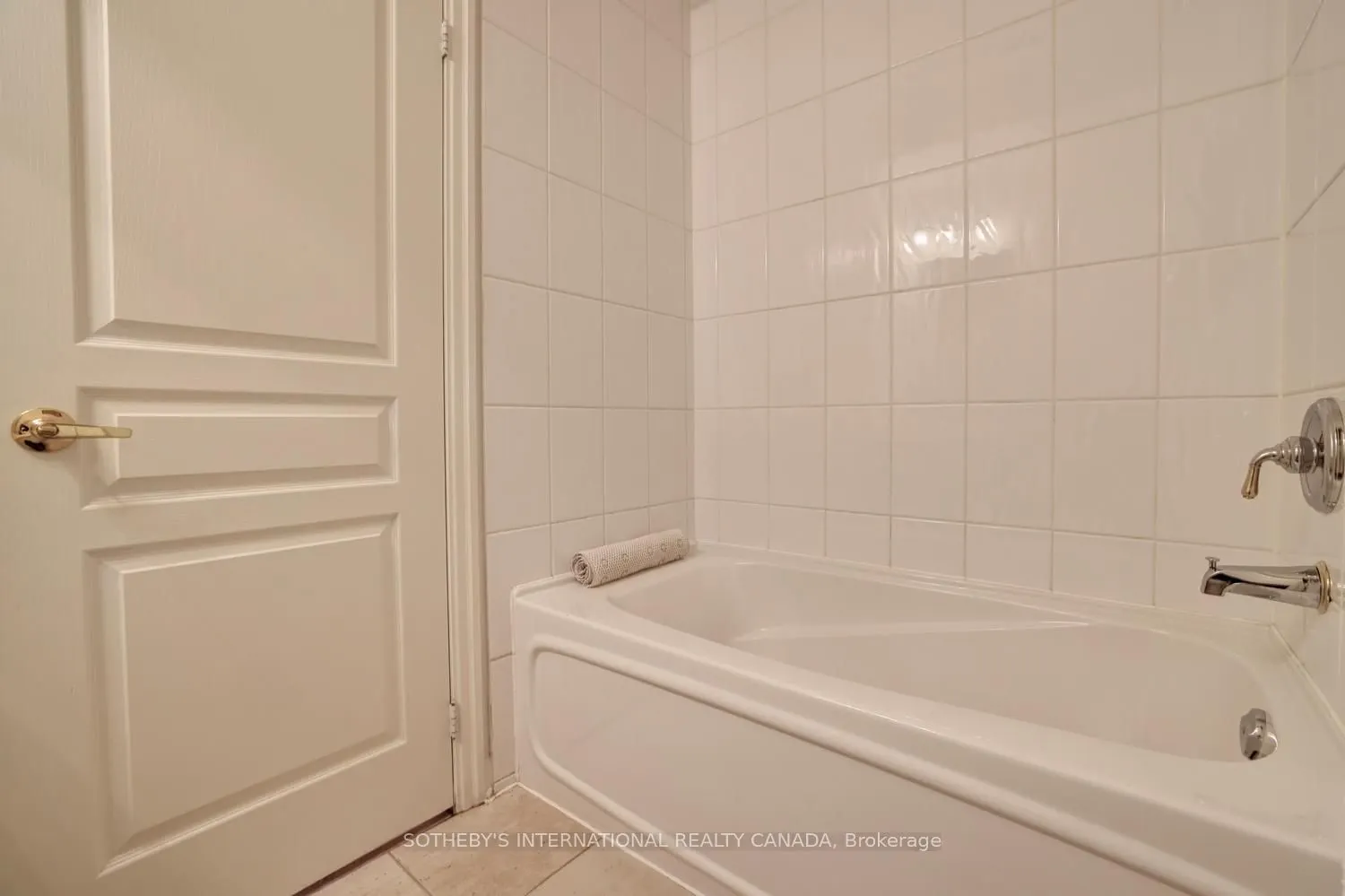 112 Waterside Drive #2