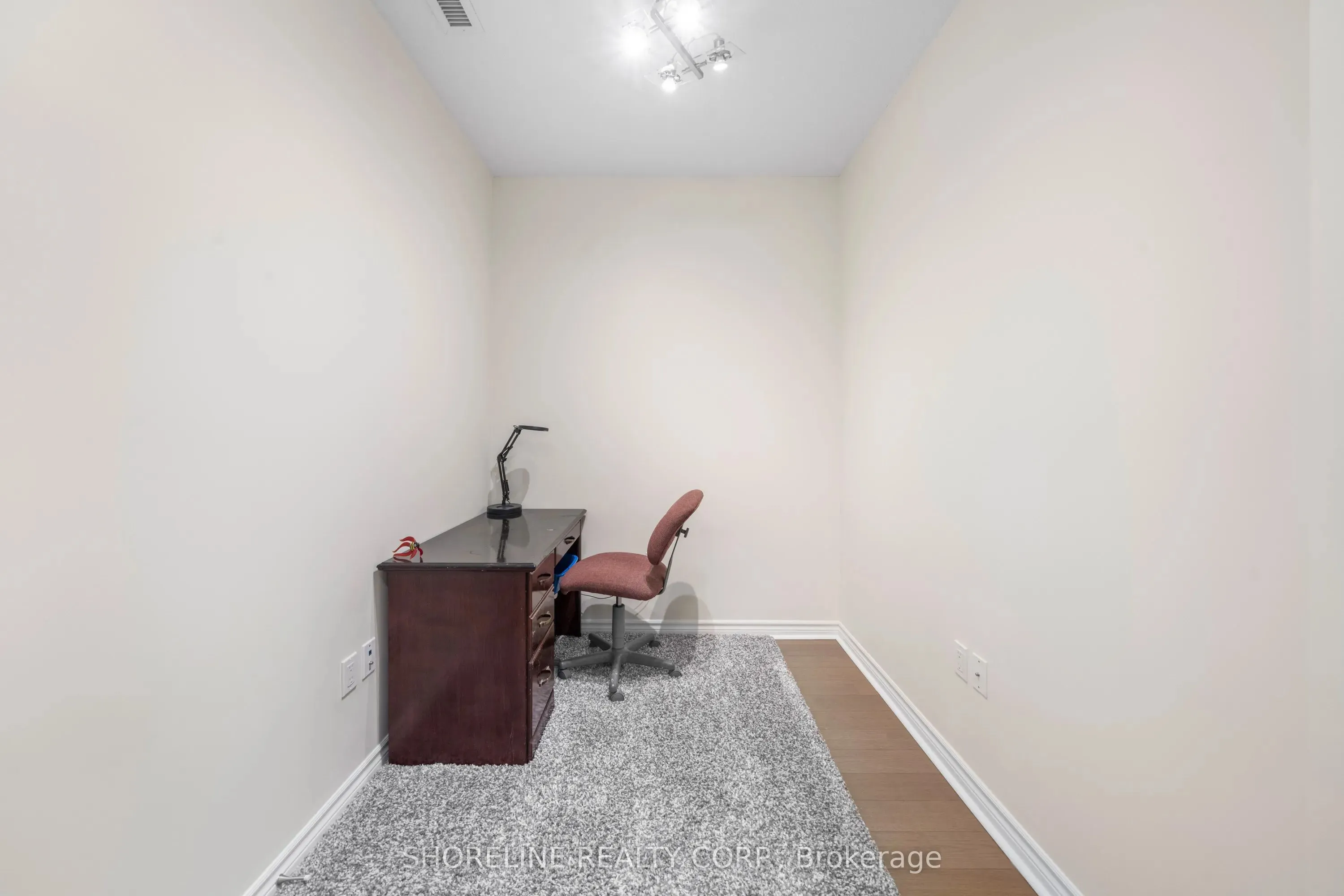 39 Annie Craig Drive #1502