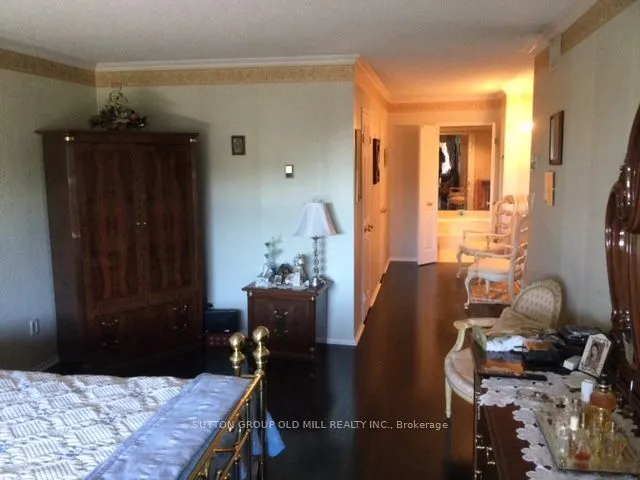 2000 Islington Avenue #412