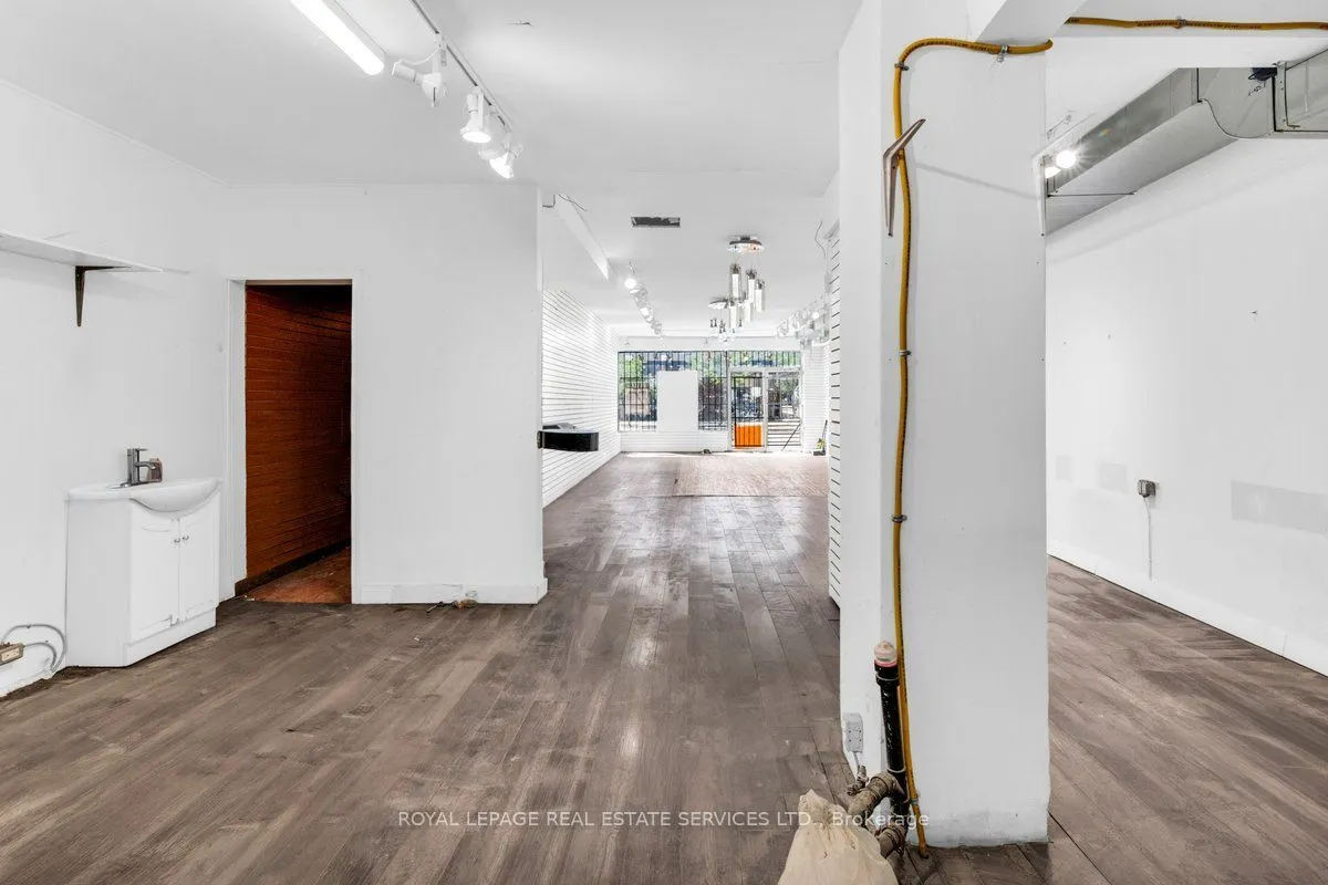 1366 Queen Street W