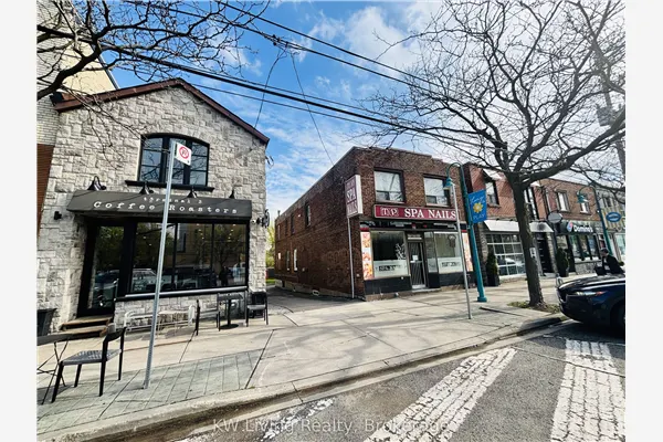 3339 Lake Shore Boulevard W