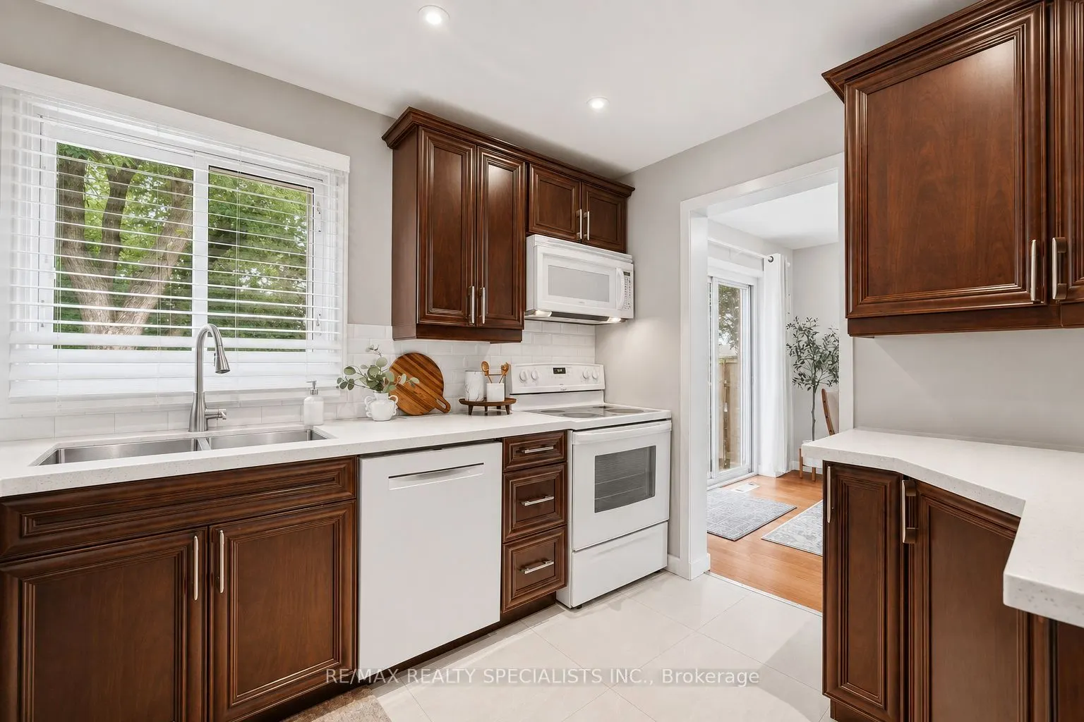 6851 Avila Road
