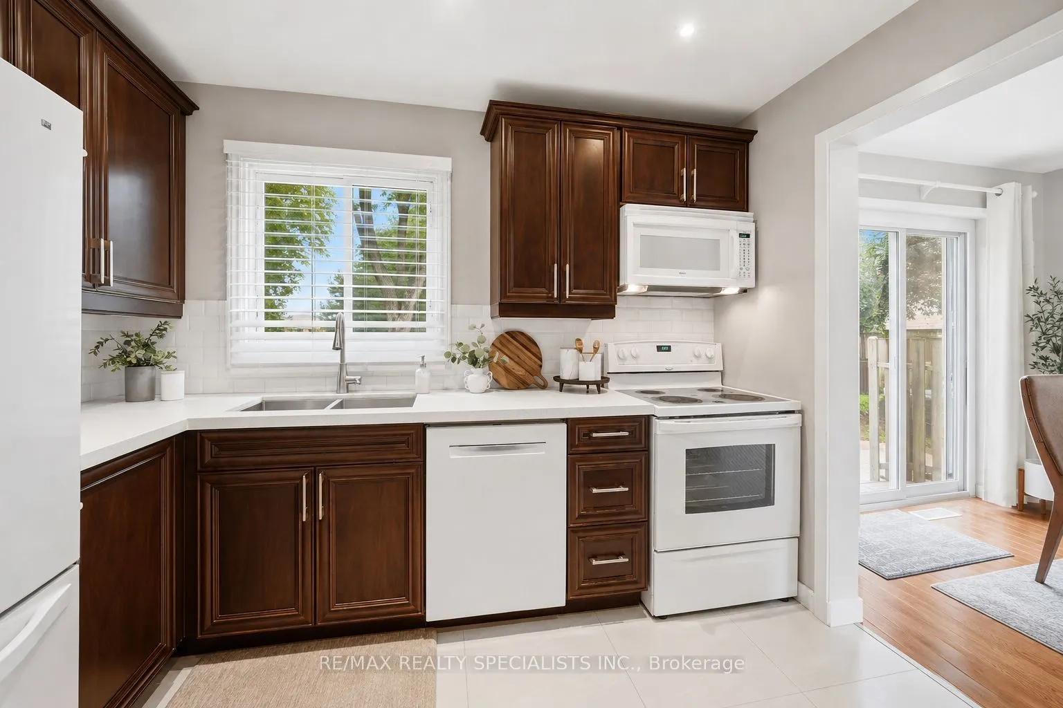 6851 Avila Road