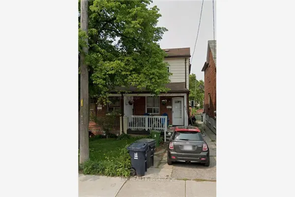 222 Blackthorn Avenue