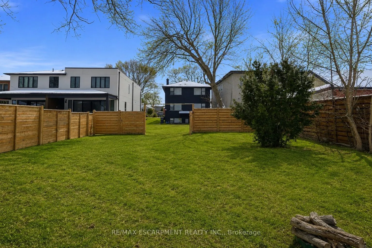 43 Broadview Avenue