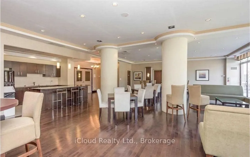 3504 Hurontario Street #807