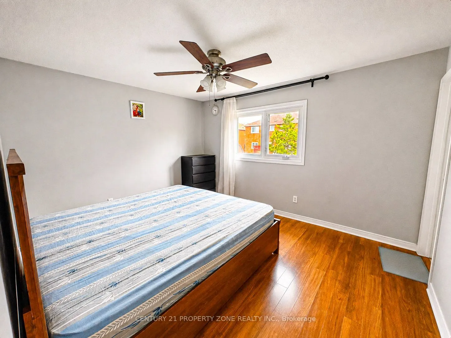 5456 Palmerston Crescent