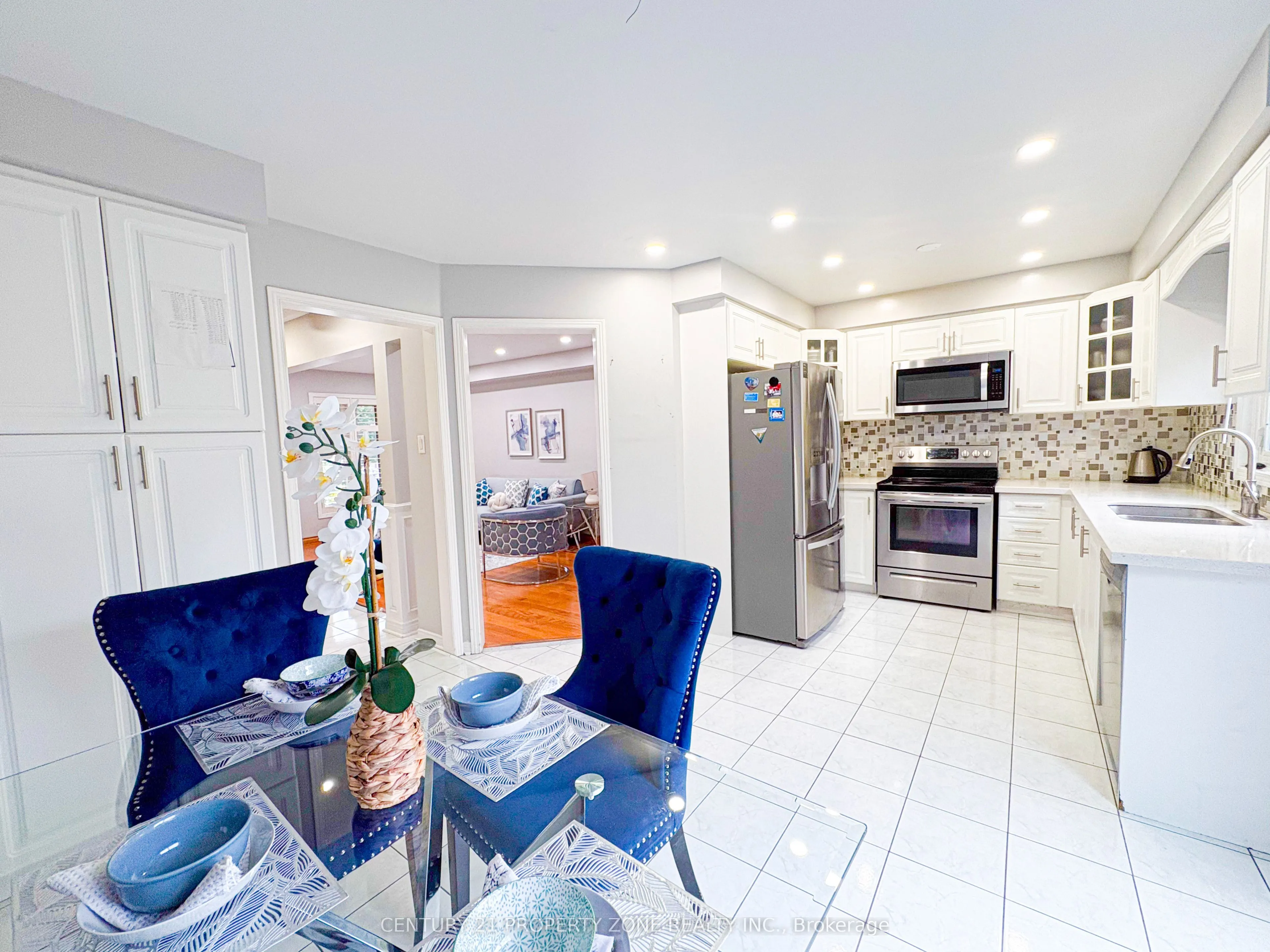 5456 Palmerston Crescent