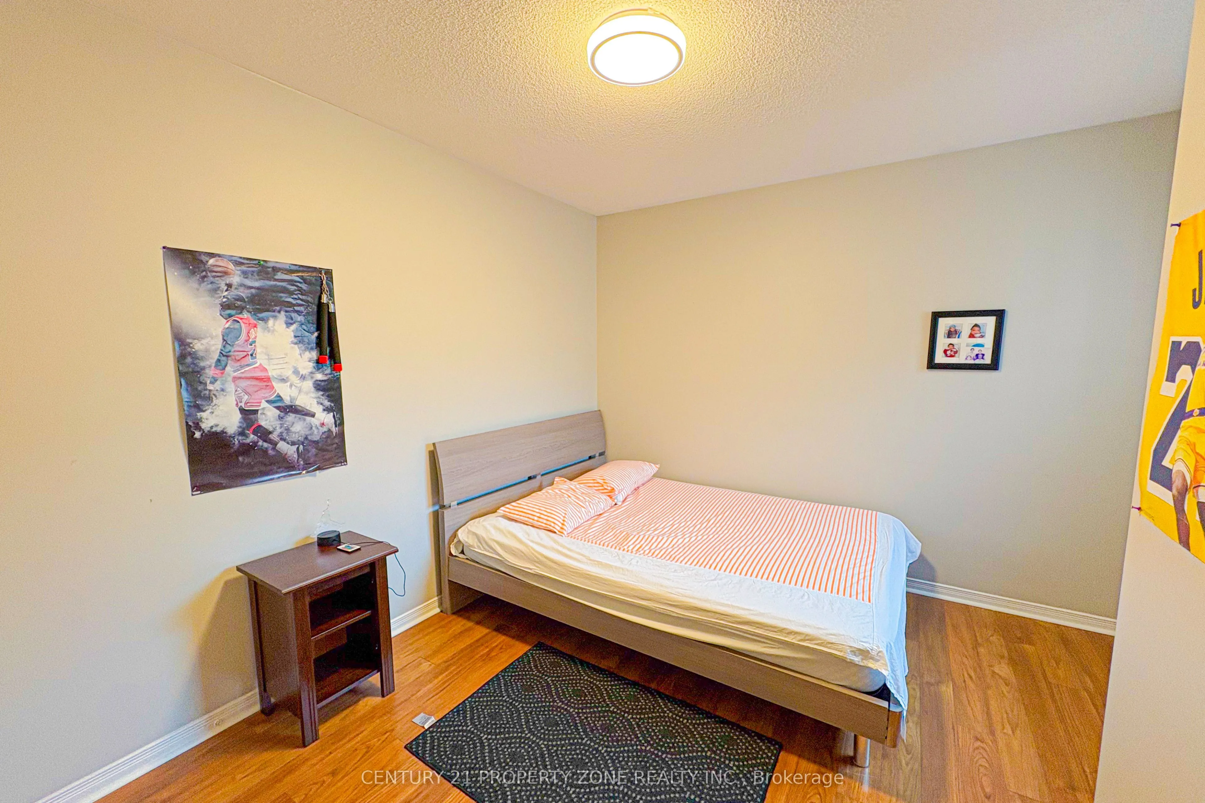 5456 Palmerston Crescent