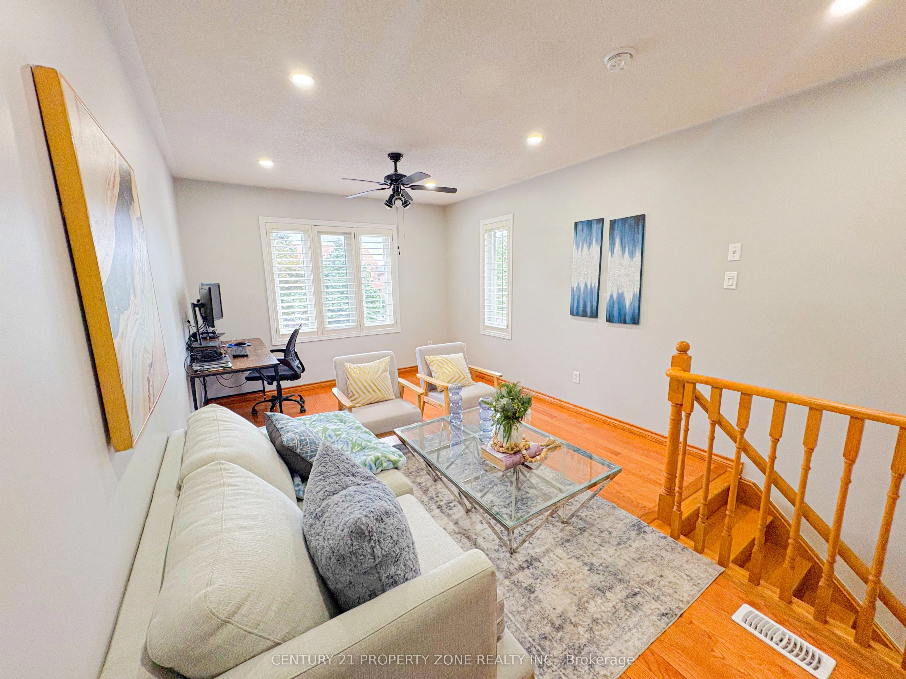 5456 Palmerston Crescent