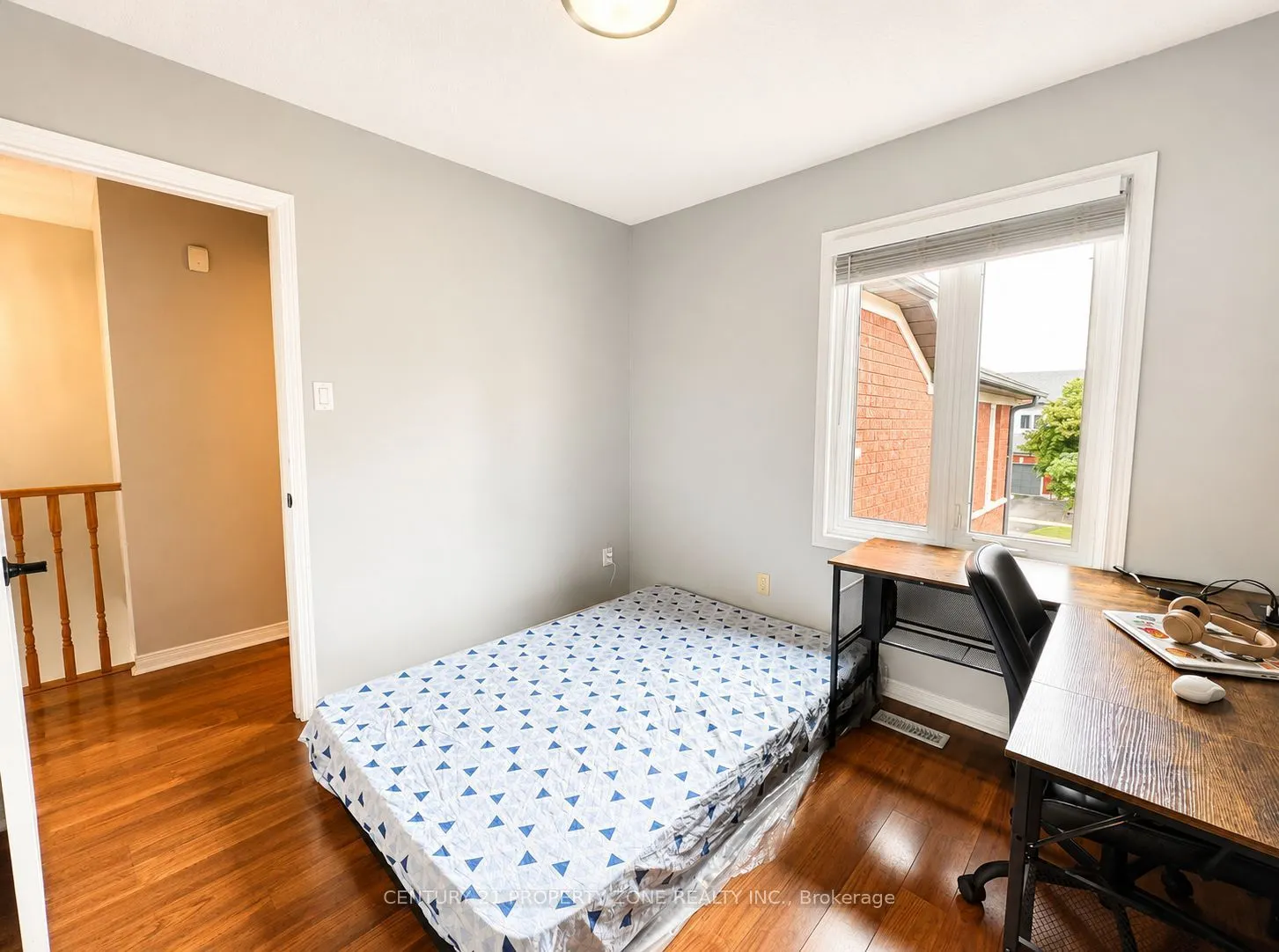 5456 Palmerston Crescent