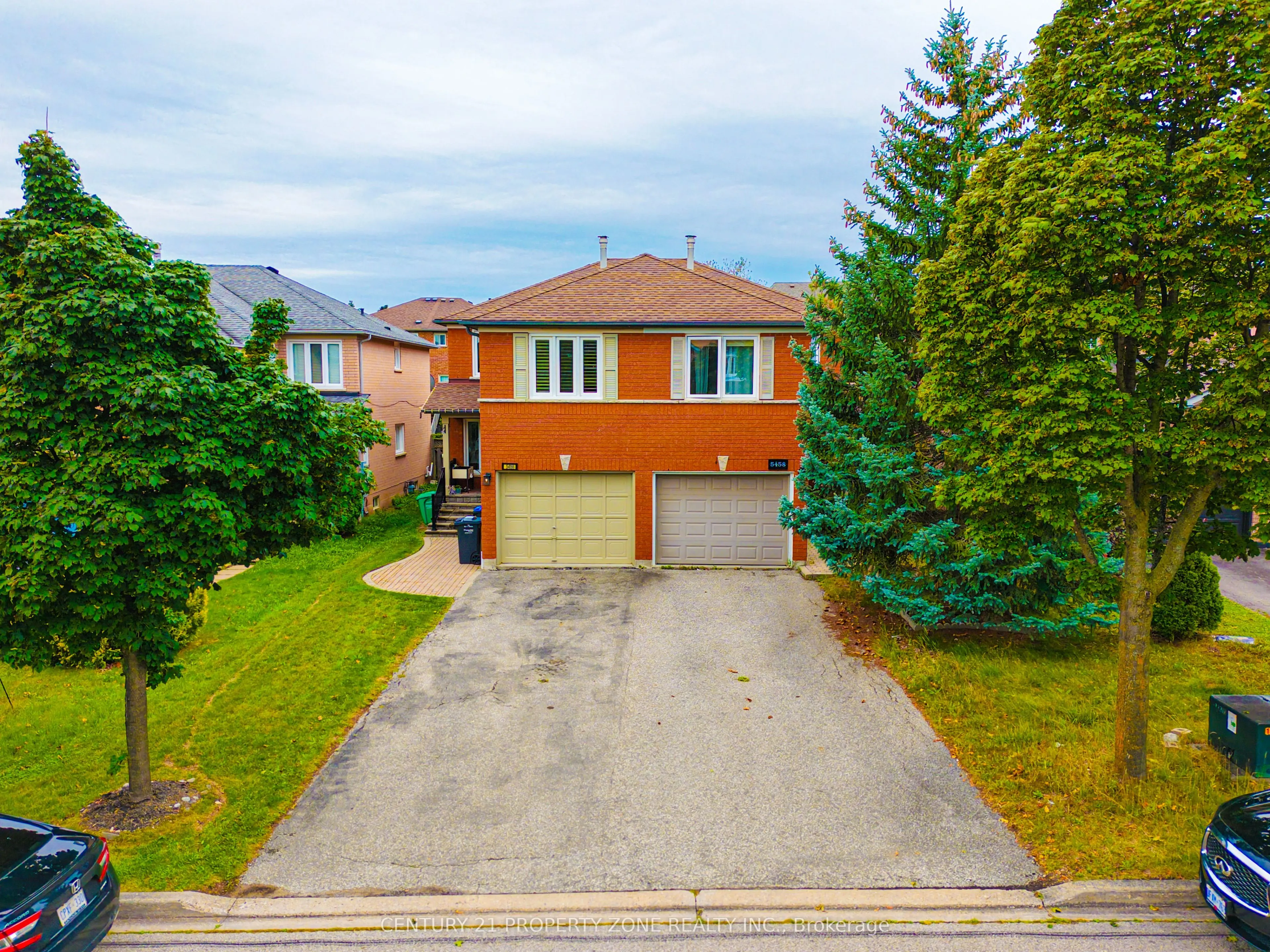 5456 Palmerston Crescent